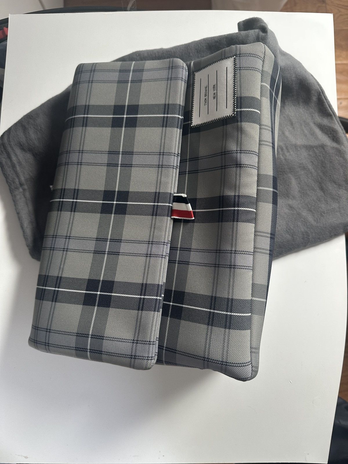 Thom Browne Thom browne padded cluth bag Size ONE SIZE - 2 Thumbnail