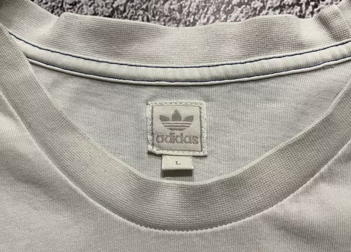 Adidas × Vintage Adidas Italy Retro T-Shirt Soccer Football Size L Size US L / EU 52-54 / 3 - 6 Thumbnail
