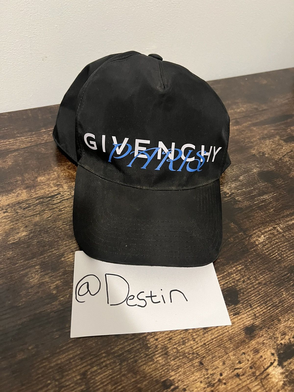 Givenchy × Hypebeast Givenchy Paris Logo Hat Velcro Hat Size ONE SIZE - 1 Thumbnail