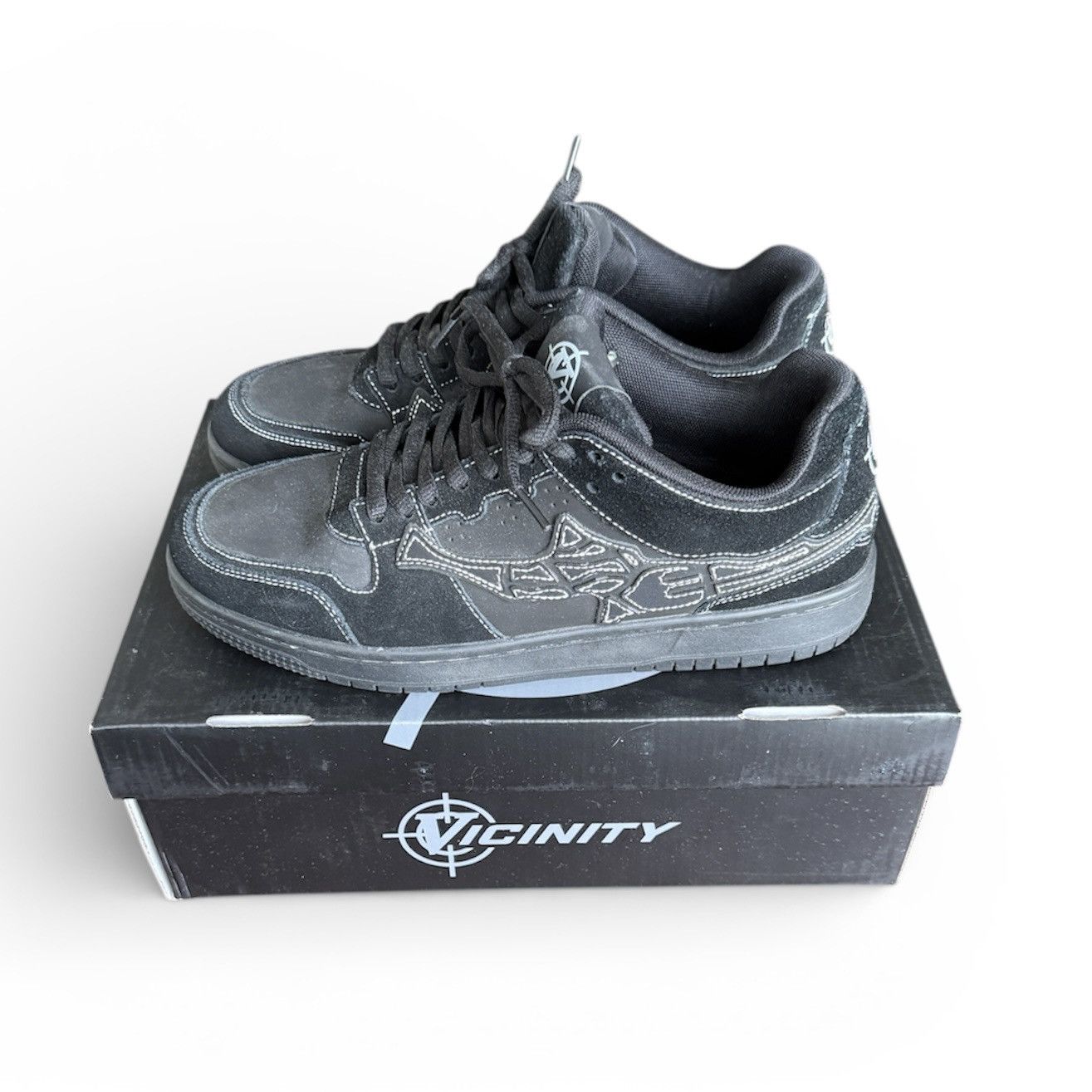 Other Vicinity Akimbo Low Black Sneakers Size US 9.5 / EU 42-43 - 1 Thumbnail