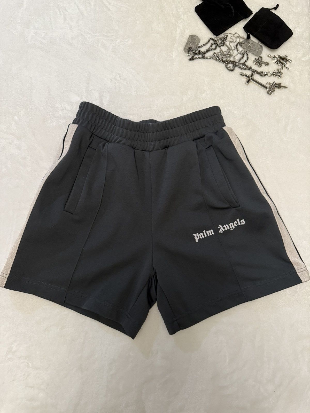 Palm Angels Palm Angels Shorts (Medium) Size US 30 / EU 46 - 1 Thumbnail