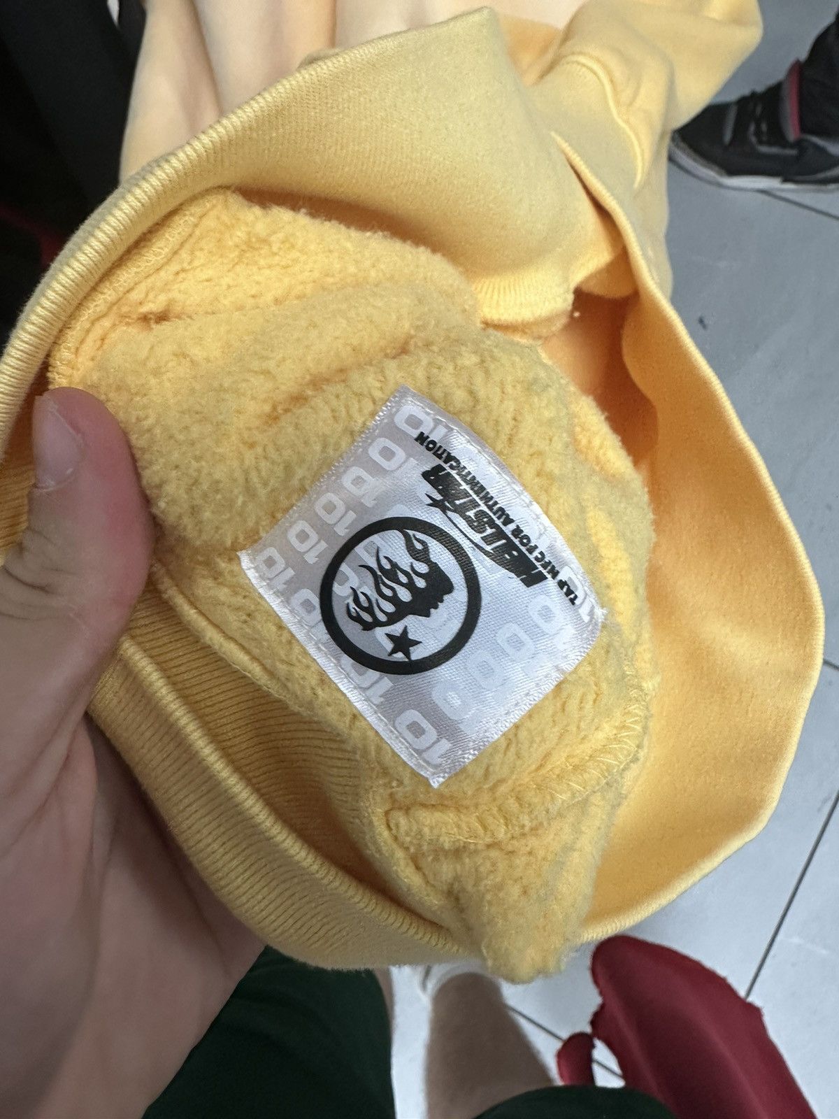 HELLSTAR Hellstar Classic Crewneck Yellow Size US M / EU 48-50 / 2 - 6 Thumbnail