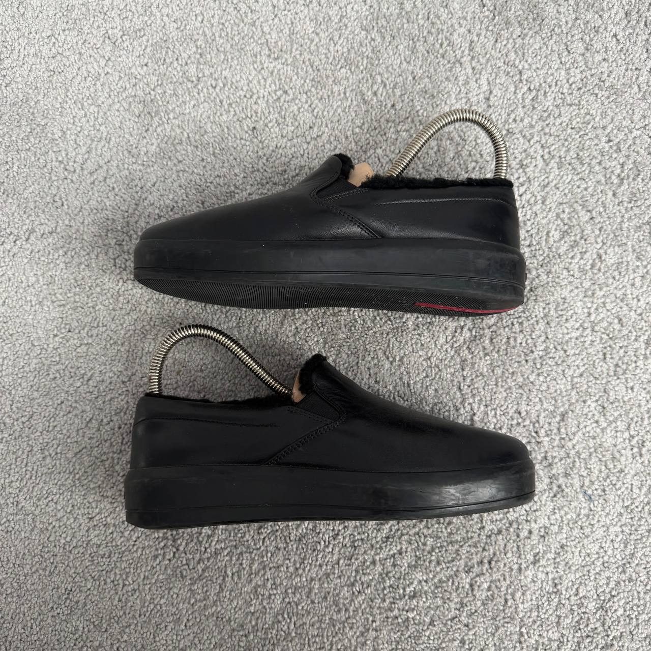 Prada Prada WMNS Warmed Slip-On Slippers Size US 7 / IT 37 - 2 Thumbnail
