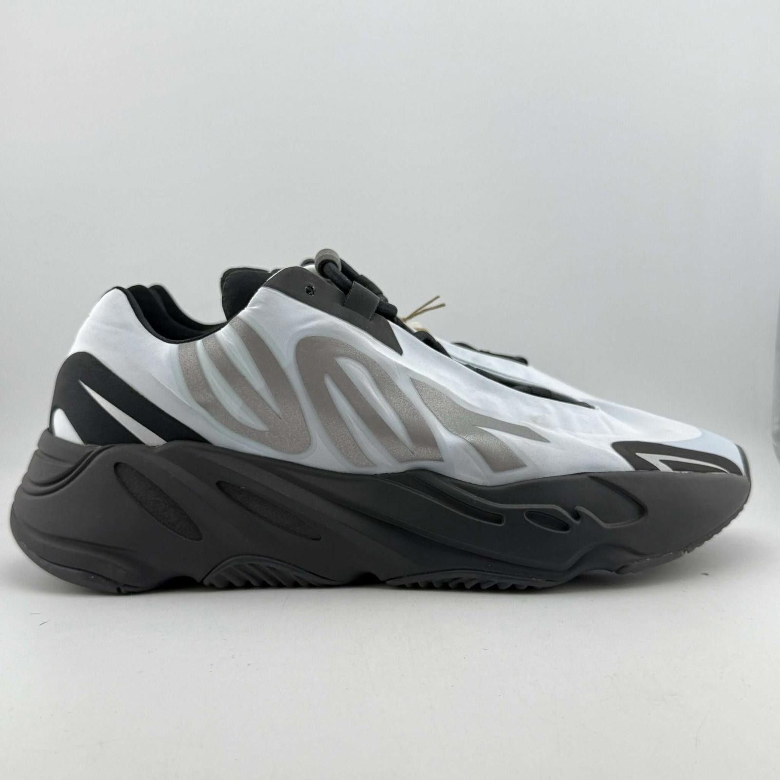 Adidas Adidas Yeezy Boost 700 MNVN Blue Tint US 8 New with Box Size US 8 / EU 41 - 4 Thumbnail