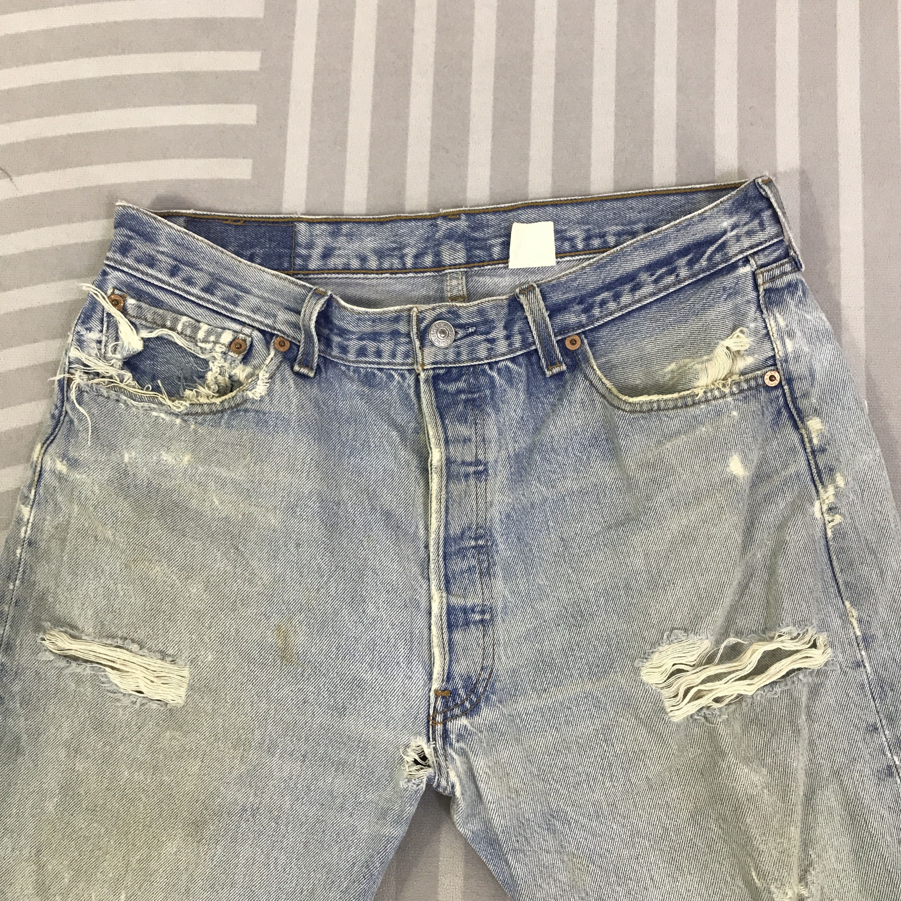 Levi's Vintage Clothing Vintage Levis 501 Distressed Short pants Jeans K130B9 Size US 32 / EU 48 - 2 Thumbnail
