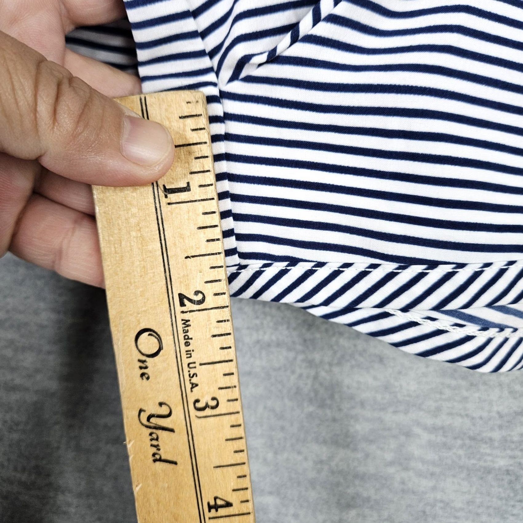 Sweaty Betty Sweaty Betty Women's Blue White Stripes Pull on Elastic waist Short Sz S Size 28" / US 6 / IT 42 - 4 Thumbnail