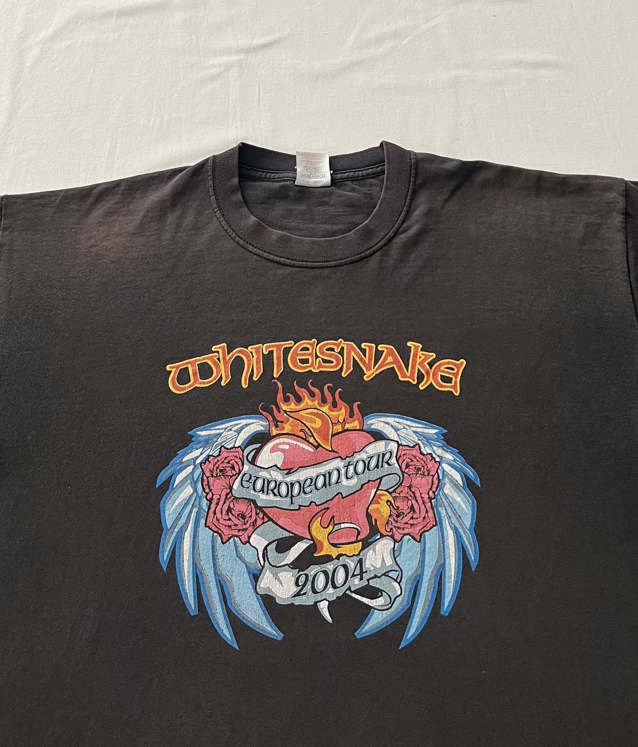 Band Tees Vintage 2004 Whitesnake European Tour Faded Black Tee Size US L / EU 52-54 / 3 - 3 Thumbnail