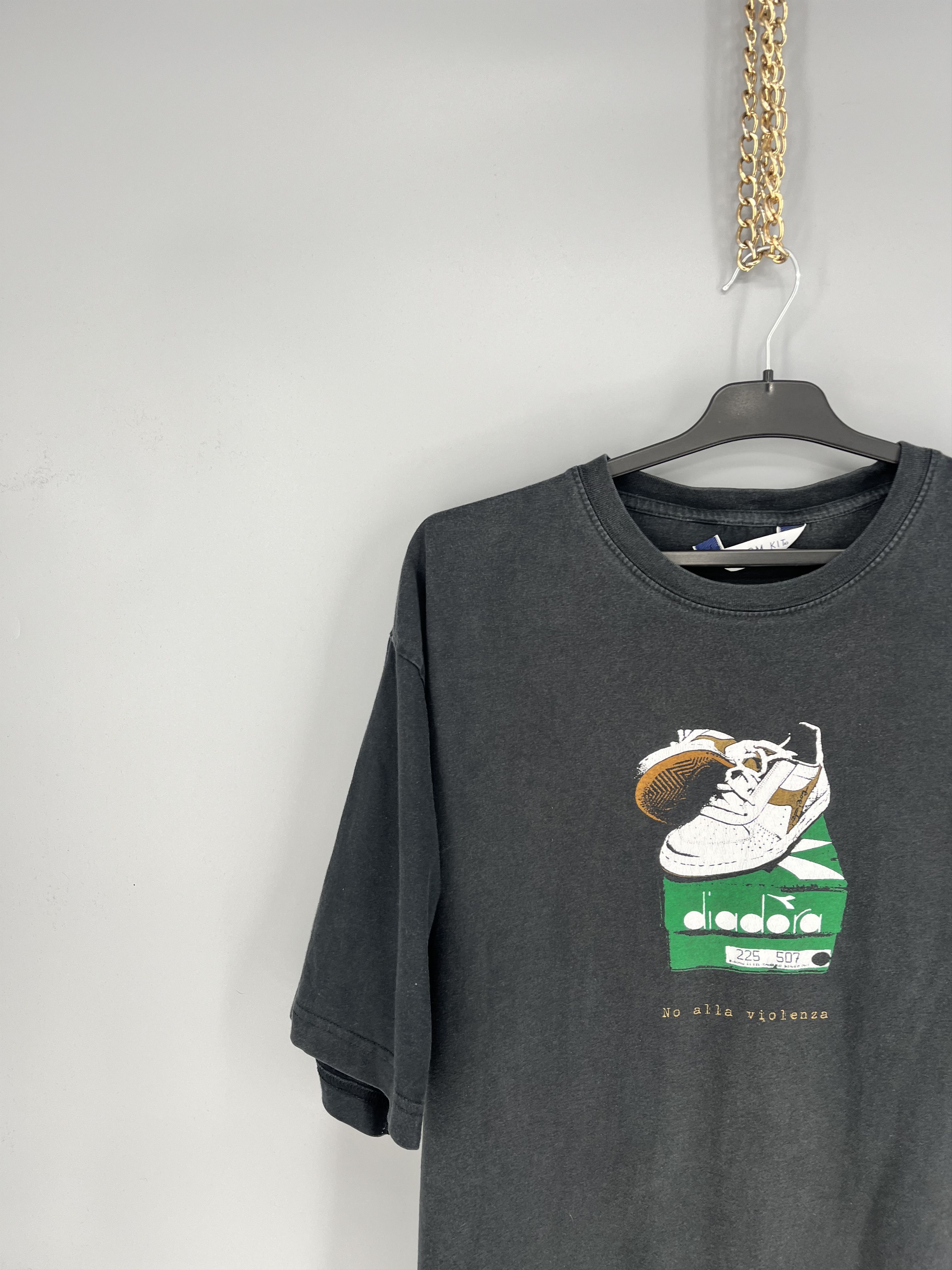 Vintage Vintage 80s Casuals Diadora"No alla violenza" No to violence Size US XL / EU 56 / 4 - 4 Thumbnail