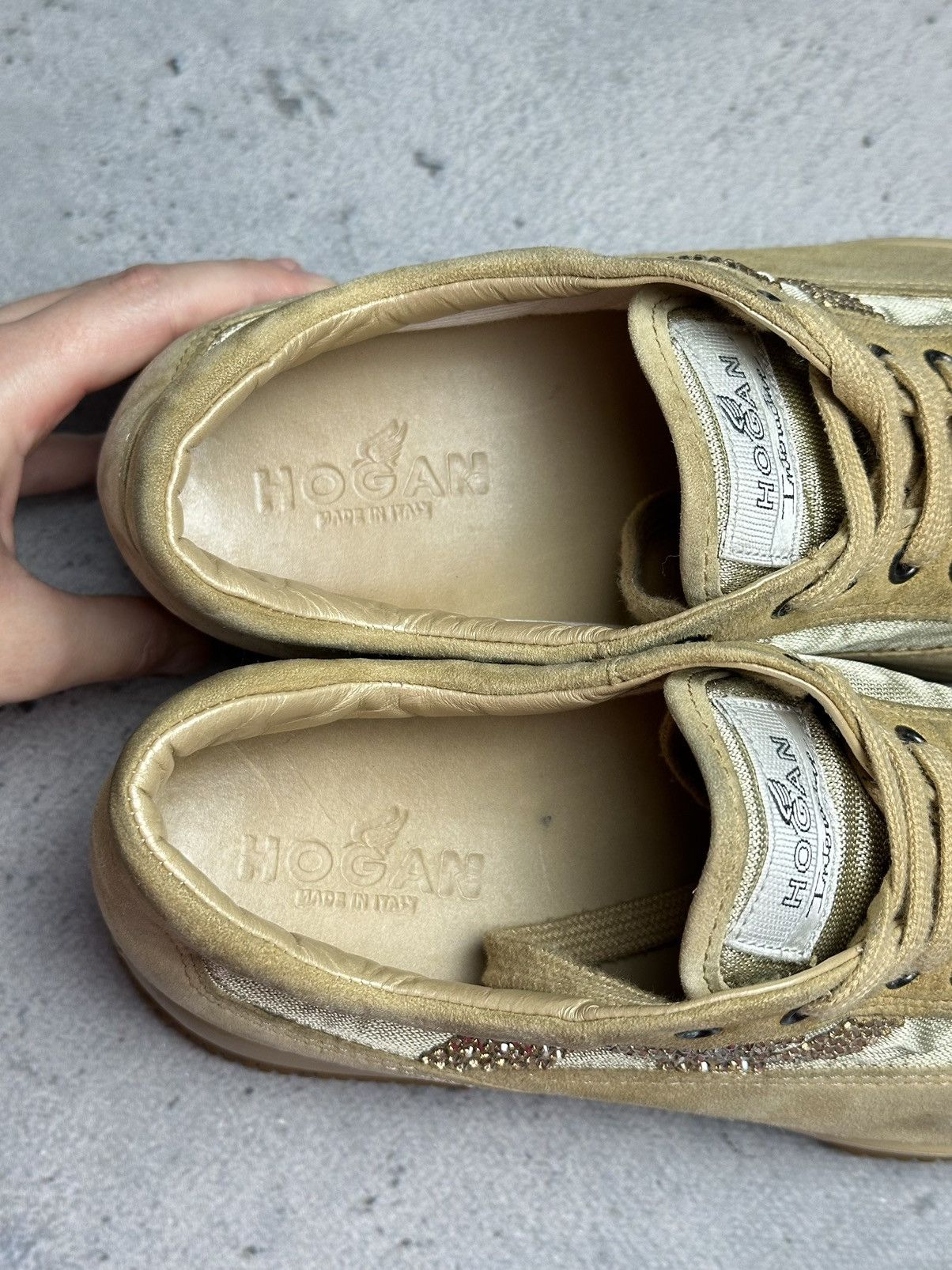 Hogan Hogan Interactive Low Snickers Suede Luxury Italy Brand Size US 10.5 / IT 40.5 - 14 Thumbnail