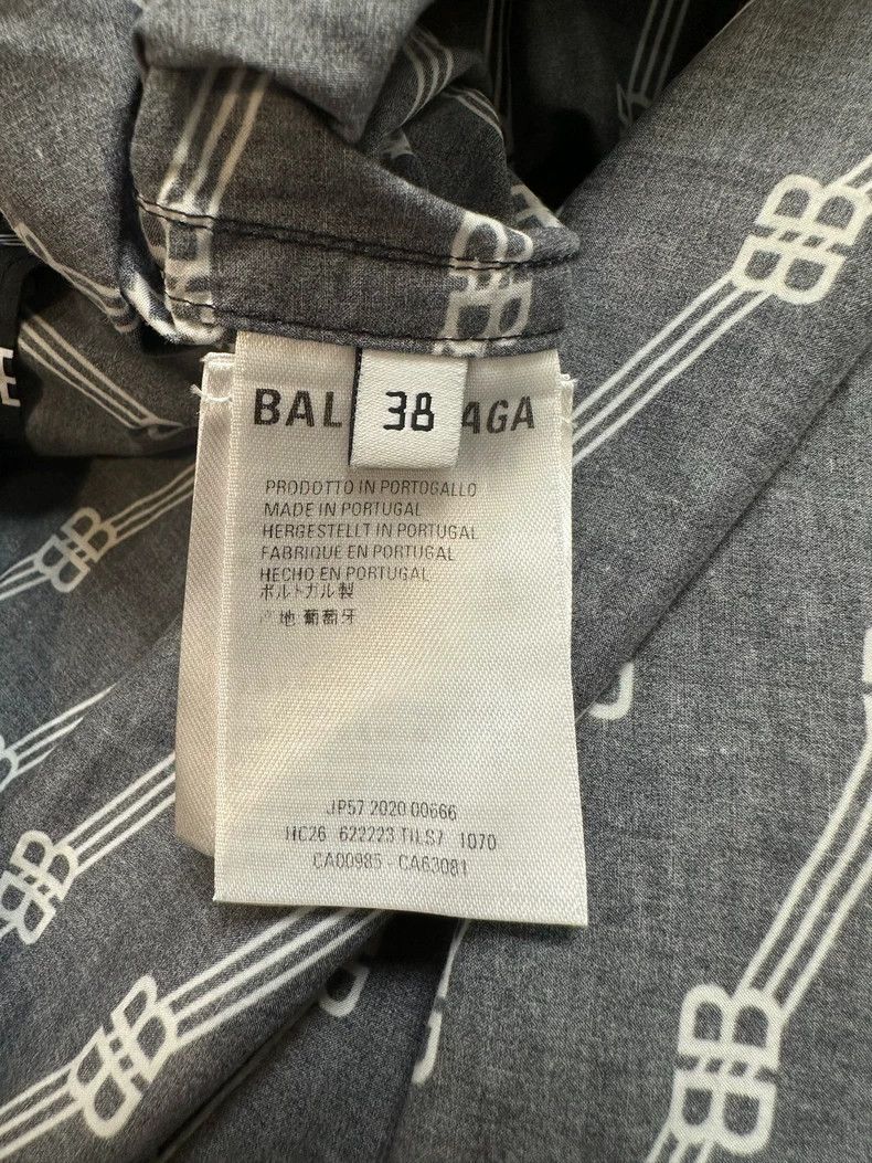 Balenciaga Balenciaga size 38 Full logo mid-sleeve shirt 2502-Nextarro Size US M / EU 48-50 / 2 - 3 Thumbnail
