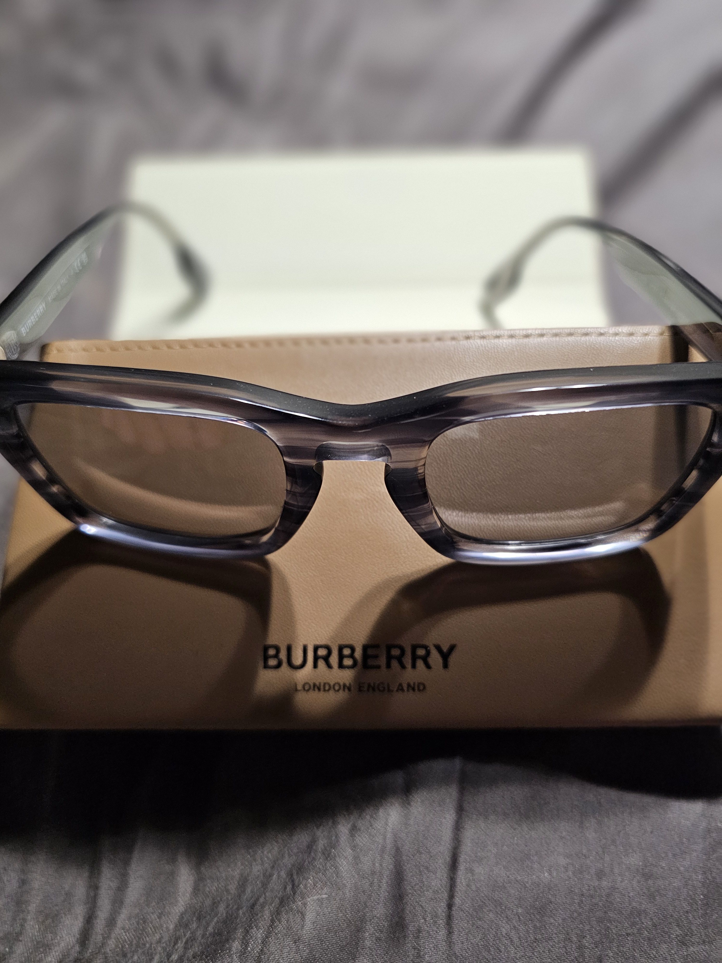 Burberry Burberry Sunglasses Size ONE SIZE - 3 Thumbnail