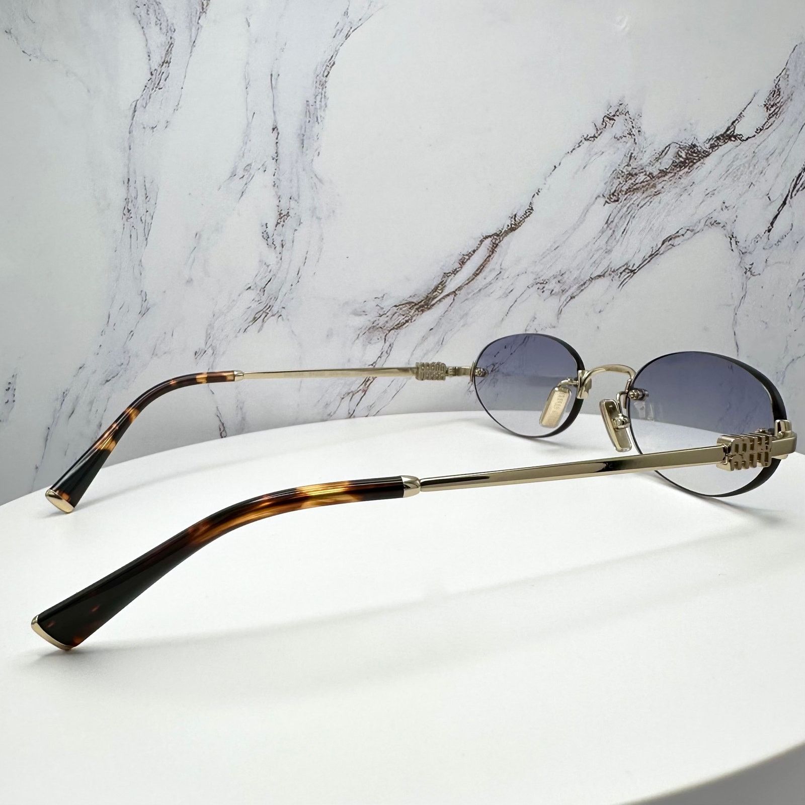 Miu Miu New MIU MIU Sunglasses Oval MU A54S Gold Rimless Gradient Size ONE SIZE - 22 Thumbnail
