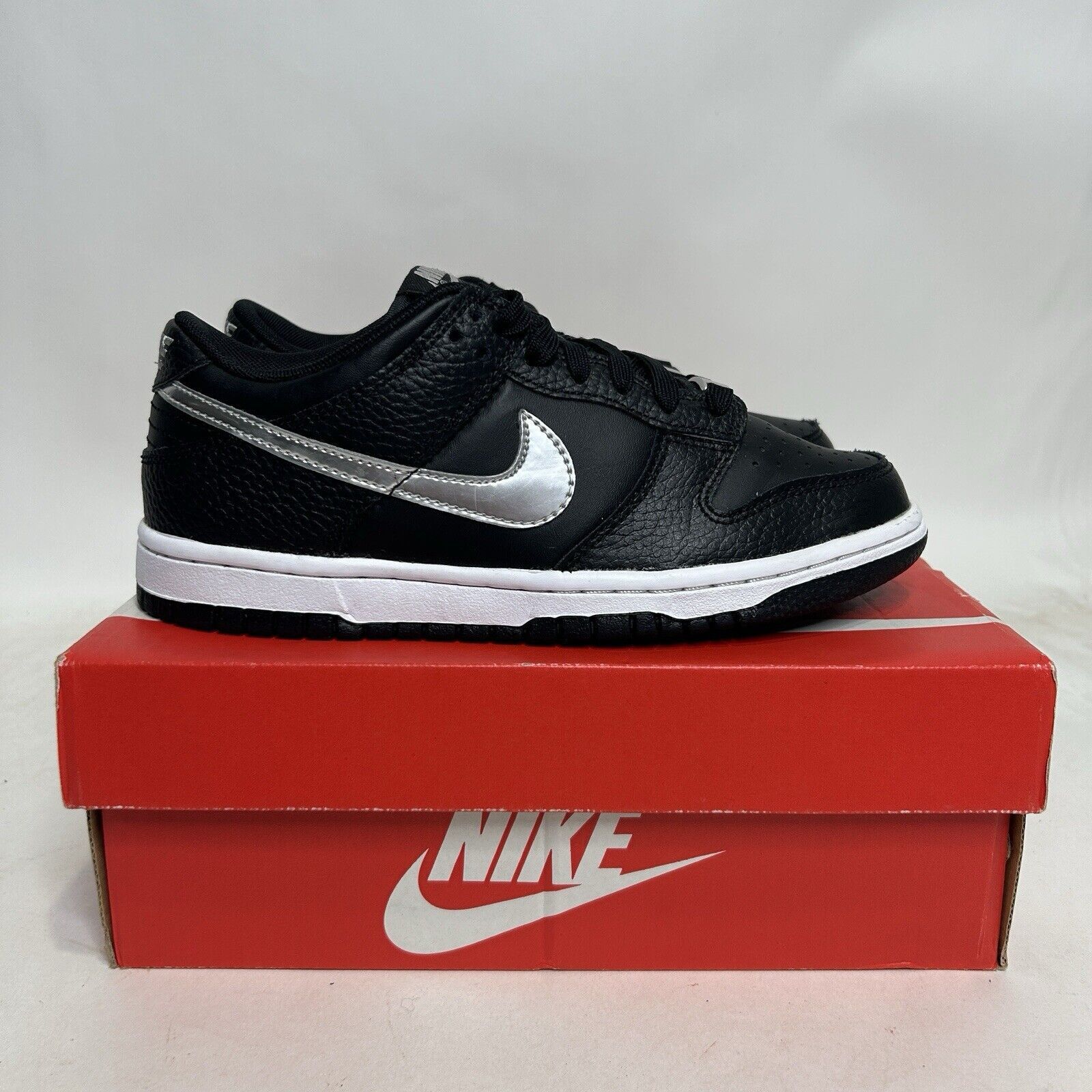 Nike Nike Dunk Low X NBA EMB GS’ 75th “Spurs” 2024 Size US 6.5 / IT 36.5 - 4 Thumbnail