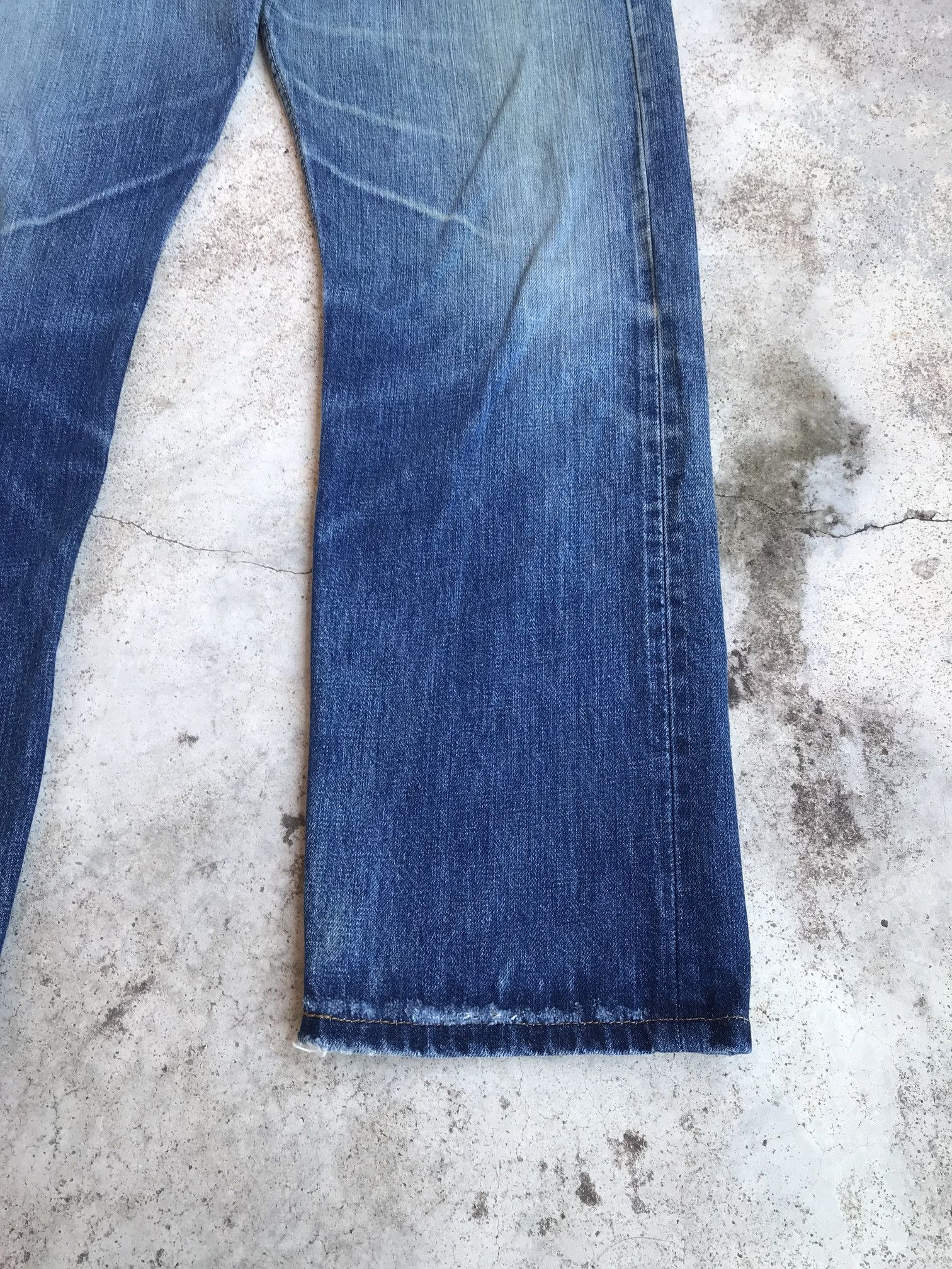Levi's × Vintage Vintage Levis 501 distressed ripped bluewash japan W30x28.5 Size US 30 / EU 46 - 4 Thumbnail