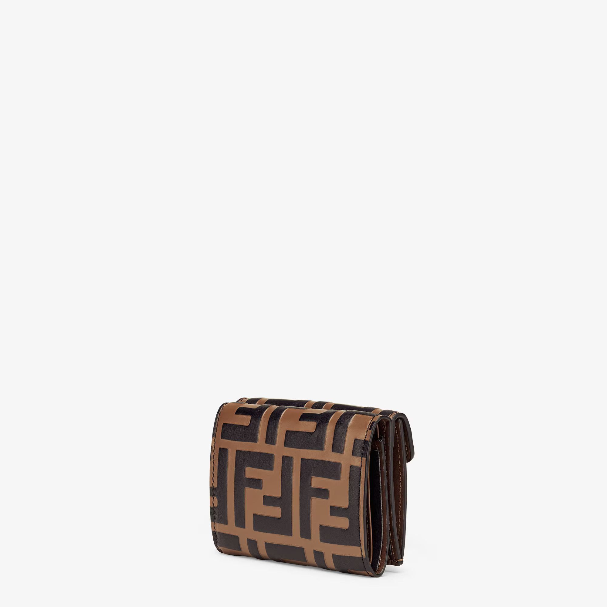 Fendi o1s1wg111225 Size: OS/Micro Trifold in Brown/Black Size ONE SIZE - 2 Thumbnail