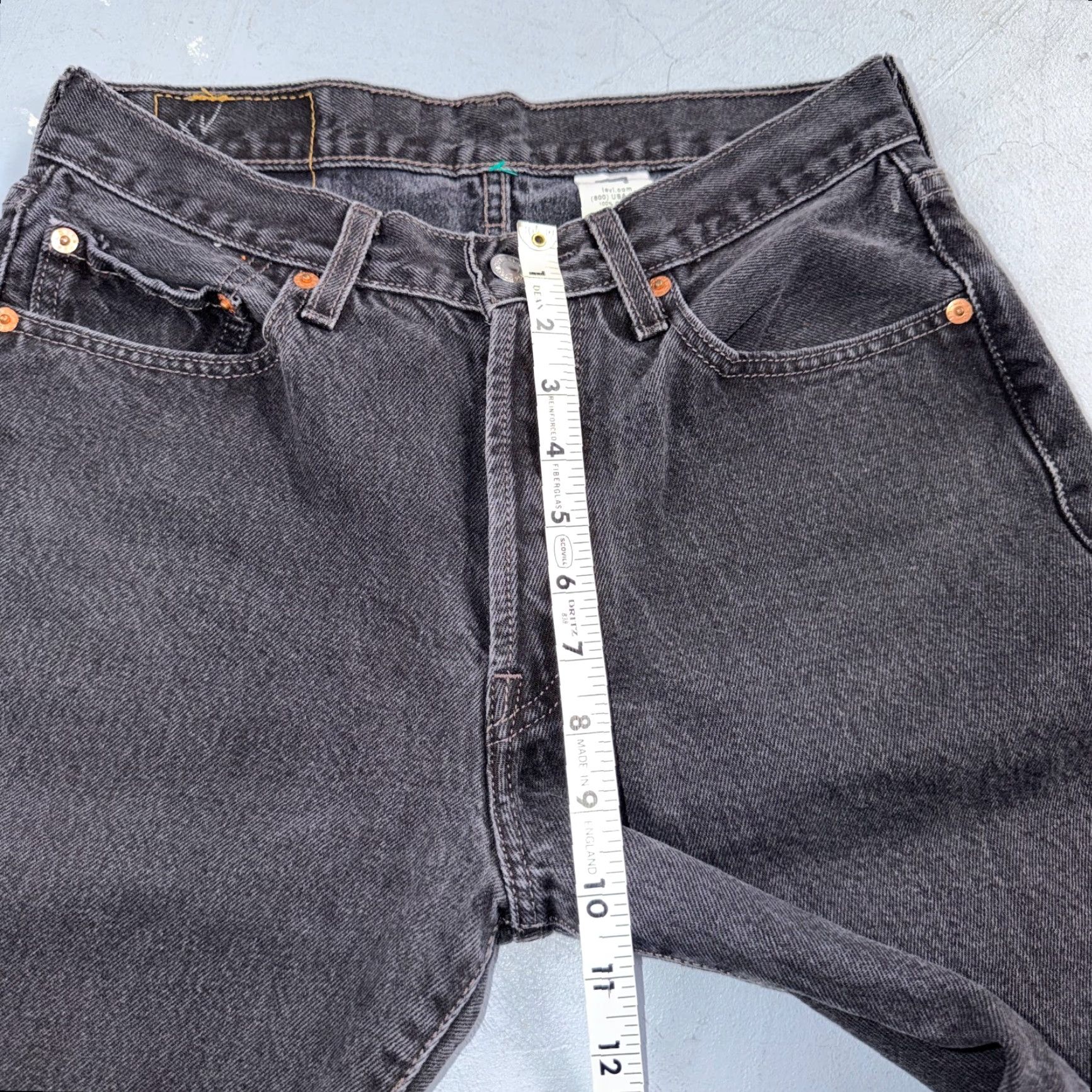 Levi's VINTAGE Levi's 501 Straight Leg Jeans Black Mid Wash 29x34 90s Mens Size US 29 - 7 Thumbnail