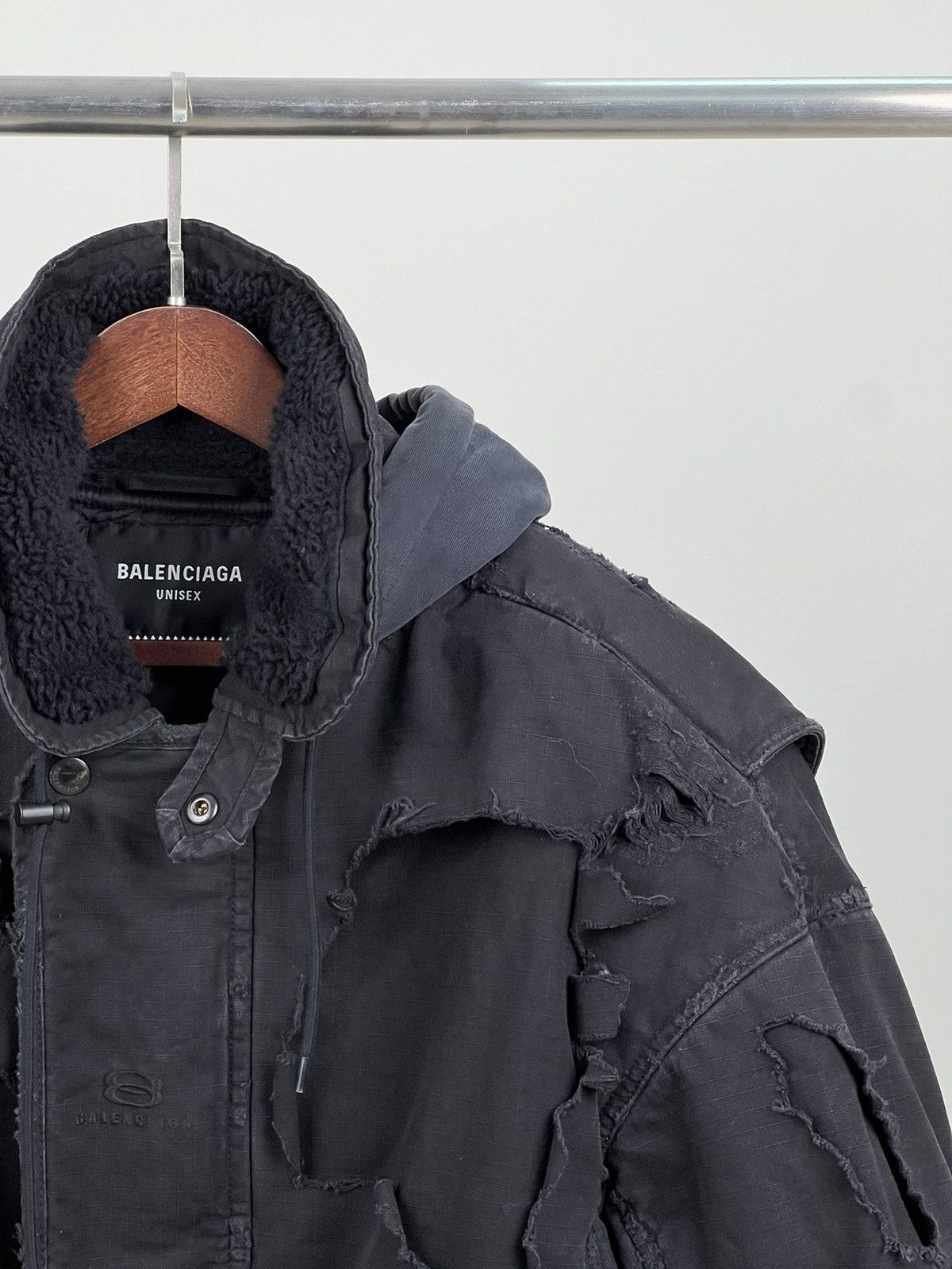 Balenciaga Destroyed bomber jacket size 2 Size US M / EU 48-50 / 2 - 3 Thumbnail