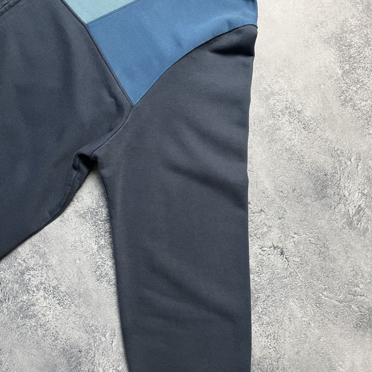 Oakley Vintage Oakley Blue Zip Hoodie Logo Streetwear Y2K Surf Size US M / EU 48-50 / 2 - 7 Thumbnail