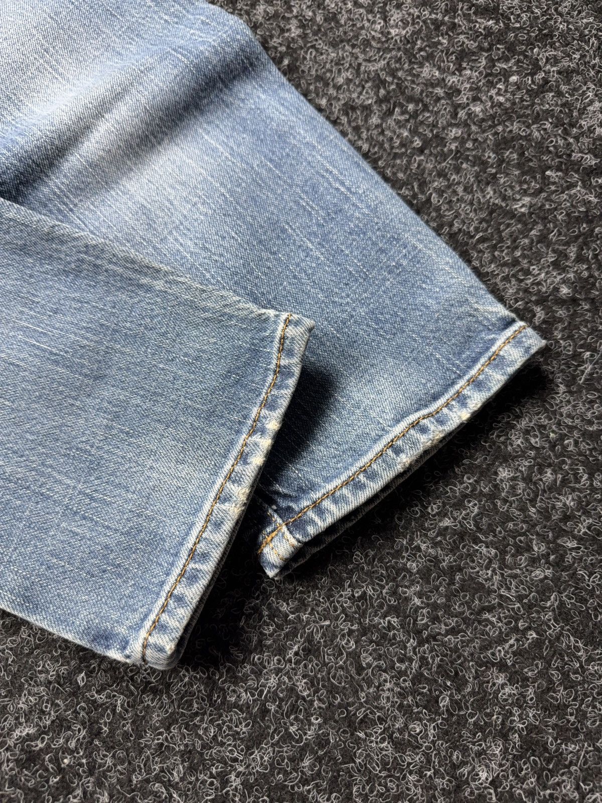 Diesel Luxury Diesel 00s D-Eetar Y2K Distressed Light Wash Jeans Size US 29 - 16 Thumbnail
