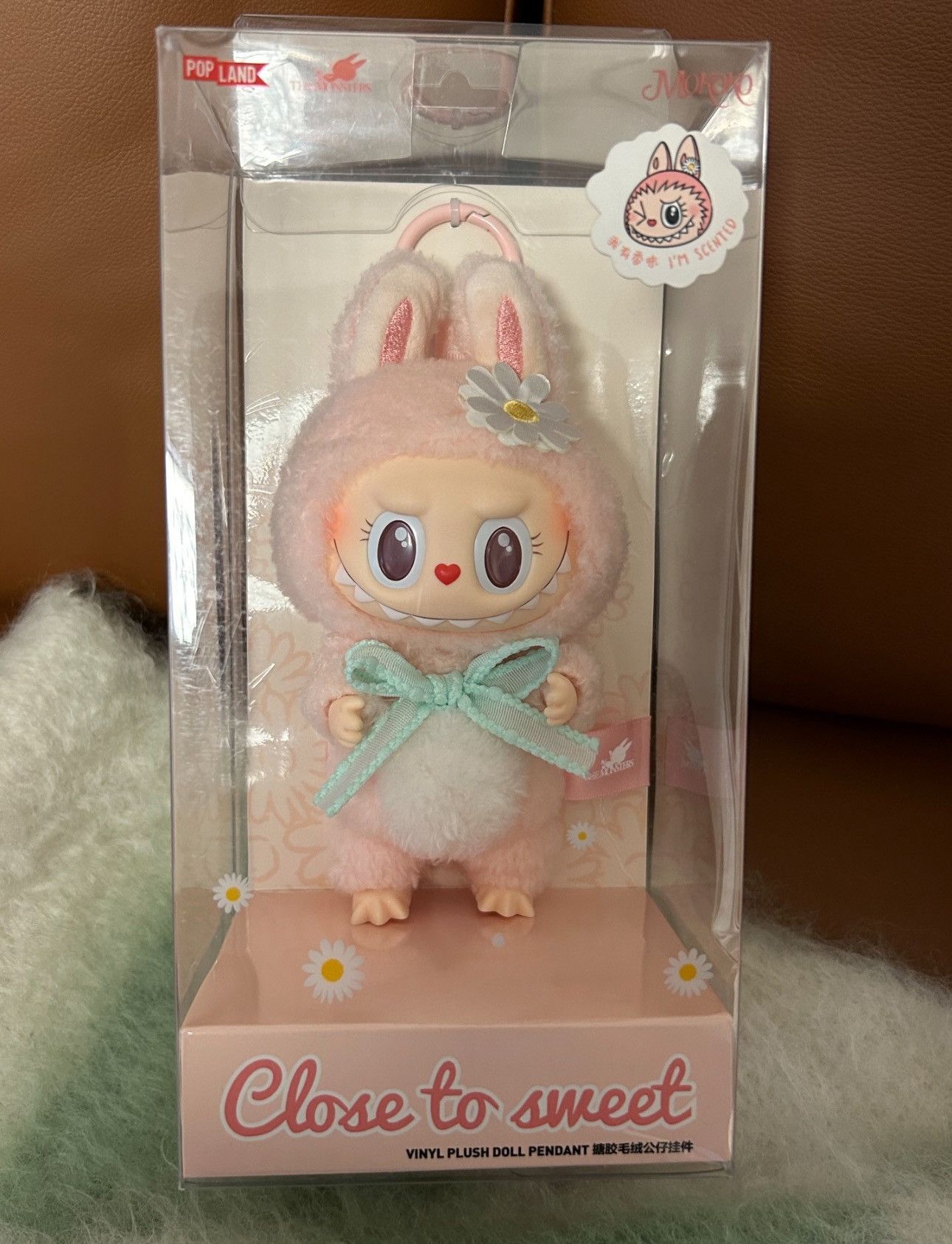 Medicom Toy Pop Mart Mokoko Close To Sweet Size ONE SIZE - 2 Thumbnail