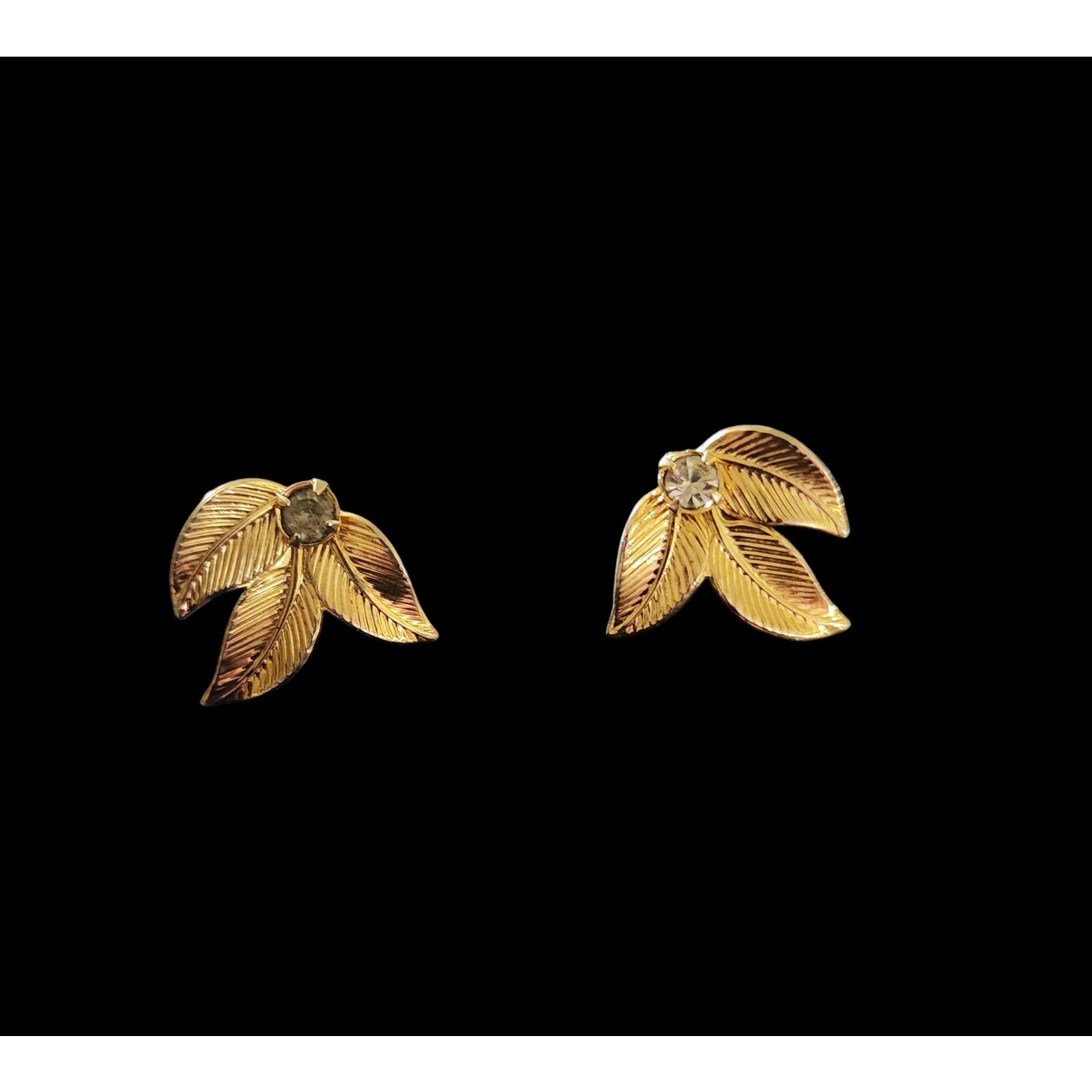 Avon Celli Vintage Avon Elegant three leaf & crystal gold-tone earrings Size ONE SIZE - 1 Thumbnail