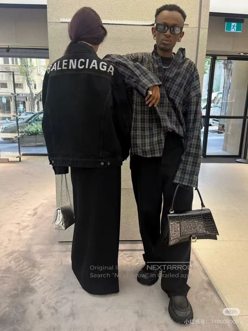 Balenciaga Balenciaga Black Denim Jacket with Back Diamond Big Logo Size XS / US 0-2 / IT 36-38 - 9 Thumbnail