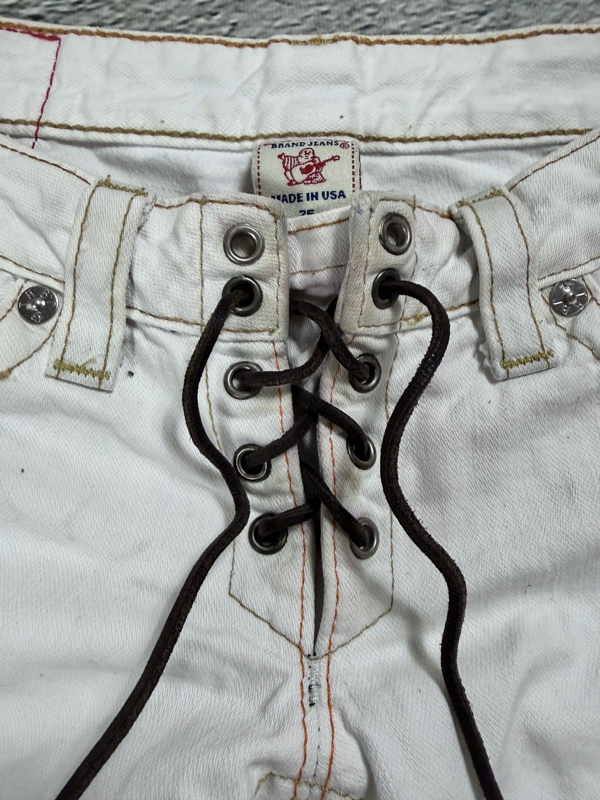 True Religion True Religion flared jeans white thick stitching Y2K Cassidy Size 26" / US 2 / IT 38 - 6 Thumbnail
