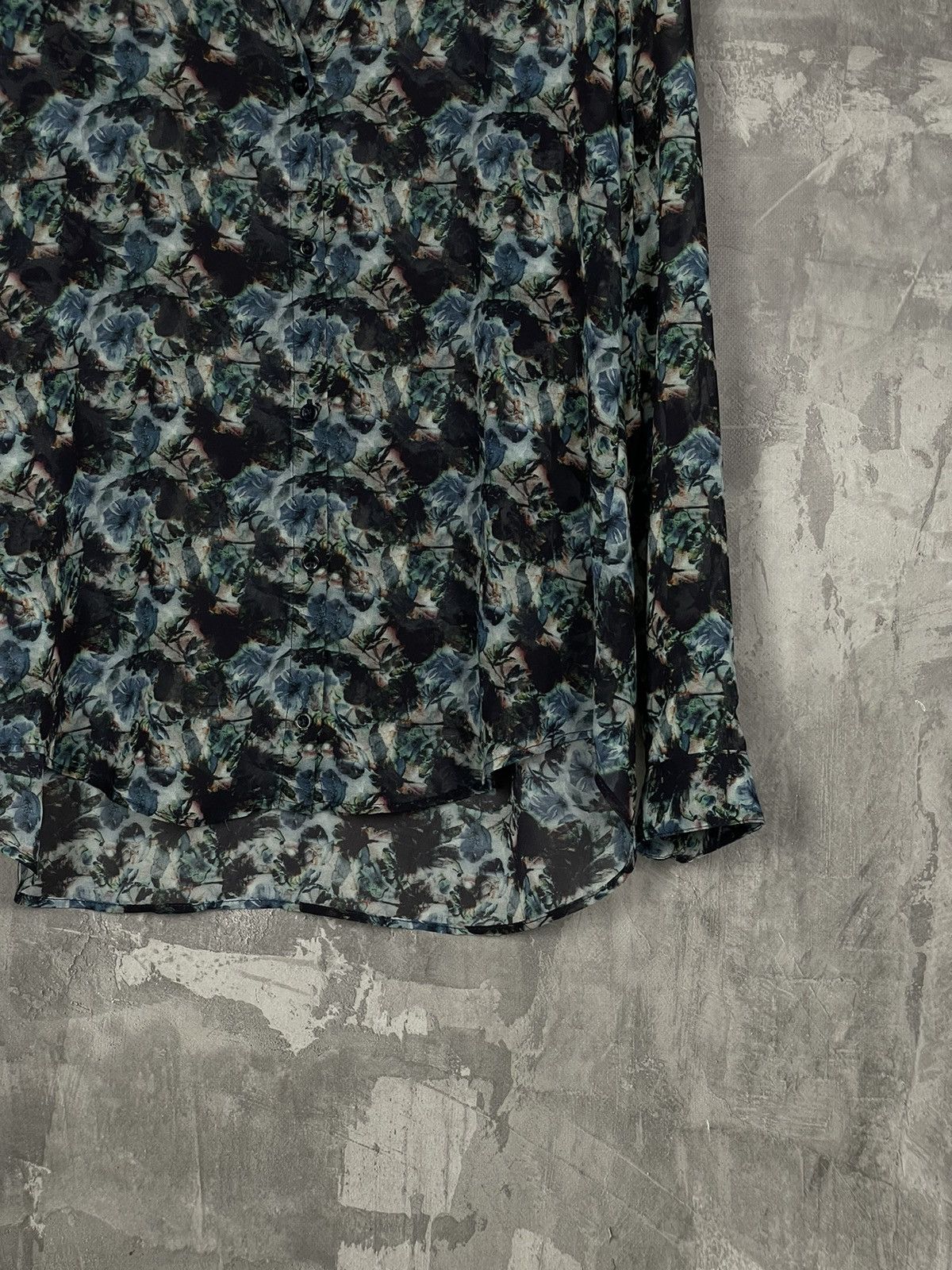 The Kooples The Kooples Flower Print Viscose Shirt Button Ups Size US M / EU 48-50 / 2 - 5 Thumbnail