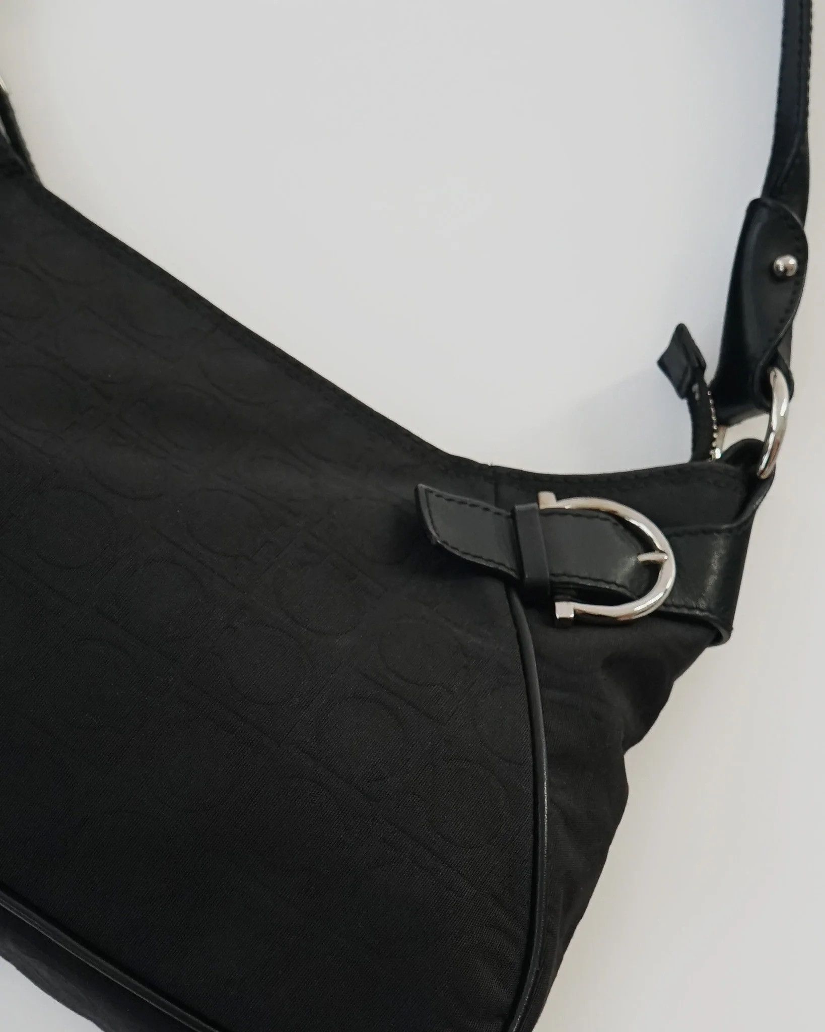 Salvatore Ferragamo Vintage Ferragamo One Shoulder Bag Size ONE SIZE - 2 Thumbnail