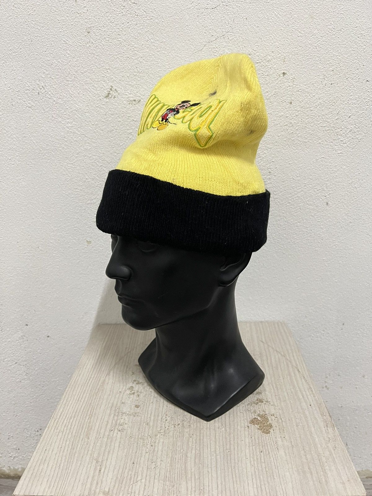 Mickey Mouse Mickey Mouse Disney Cartoon Beanie Hat Size ONE SIZE - 3 Thumbnail
