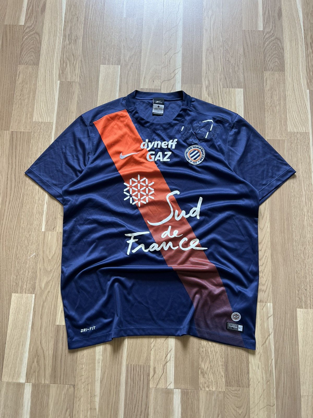Nike Nike vintage montpellier 2016 football jersey rare y2k styl Size US L / EU 52-54 / 3 - 1 Thumbnail