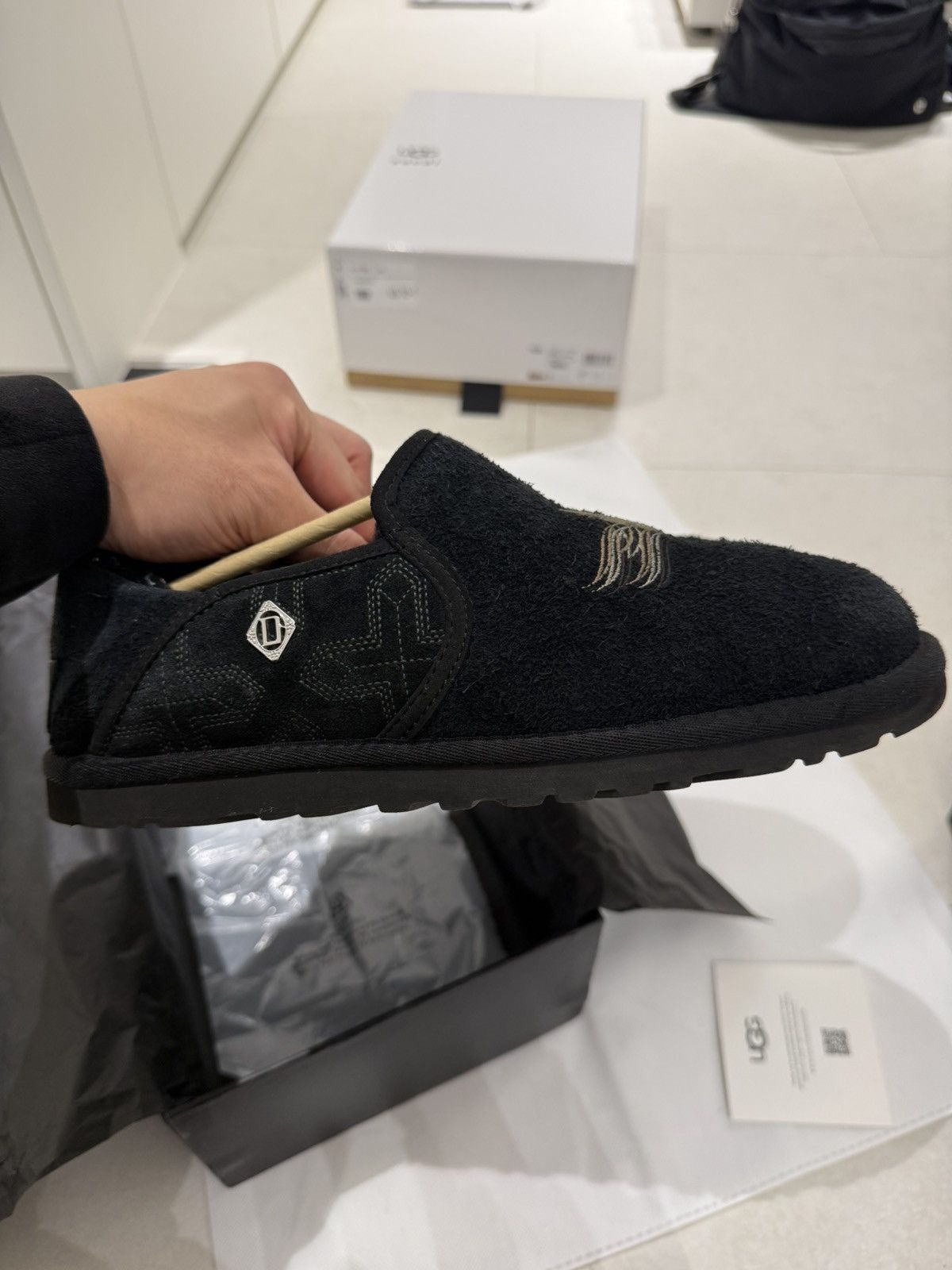 Ugg UGG X children of the discordance Size US 8 / EU 41 - 3 Thumbnail