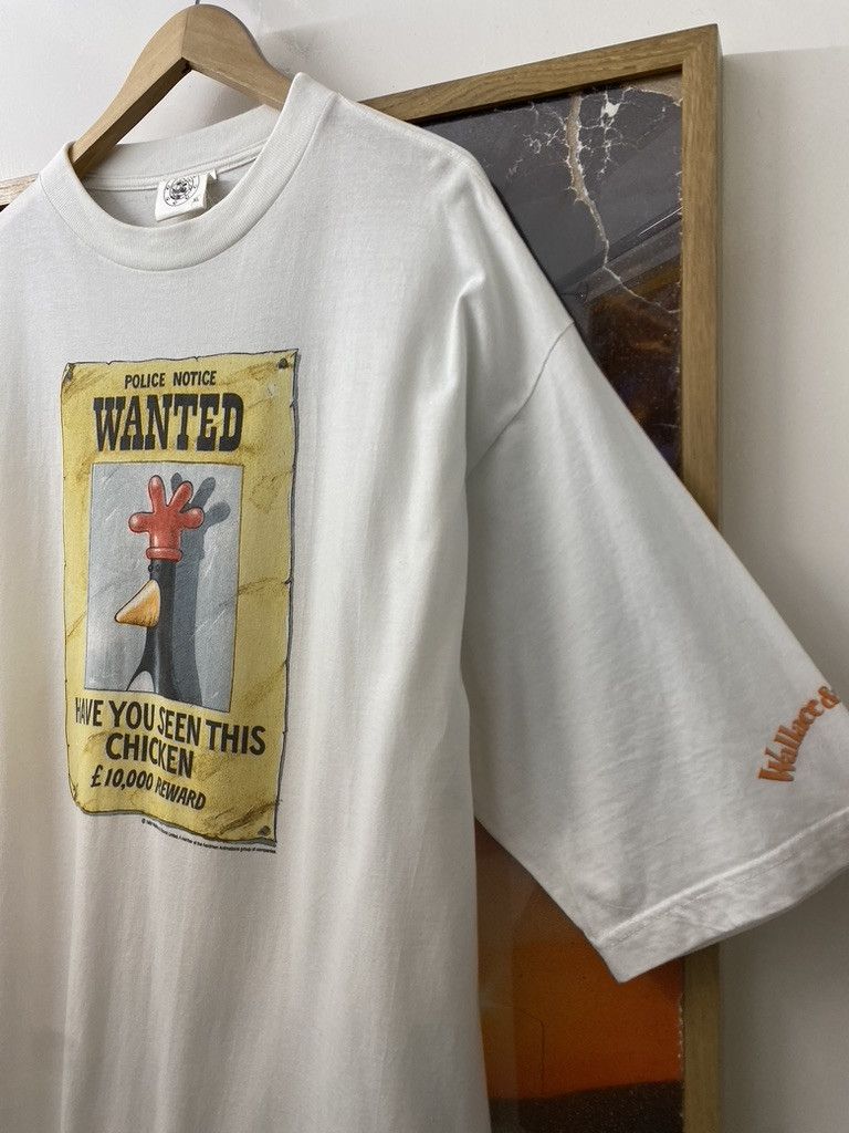 Vintage 90s Wallace & Gromit Feathers McGraw Wanted Poster Tee Size US XXL / EU 58 / 5 - 6 Thumbnail