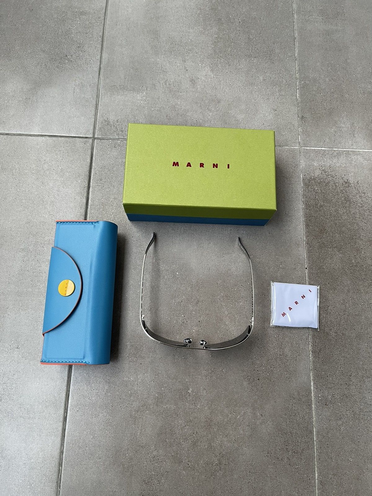 Marni !DS! Marni Salar De Uyuni 6V5/3/AB22 Silver Sunglasses Size ONE SIZE - 22 Thumbnail