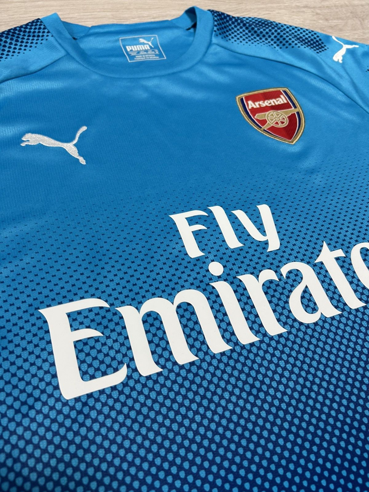 ARSNL × Puma Puma Jersey FC ARSENAL LONDON 2017/18 size M Size US M / EU 48-50 / 2 - 6 Thumbnail