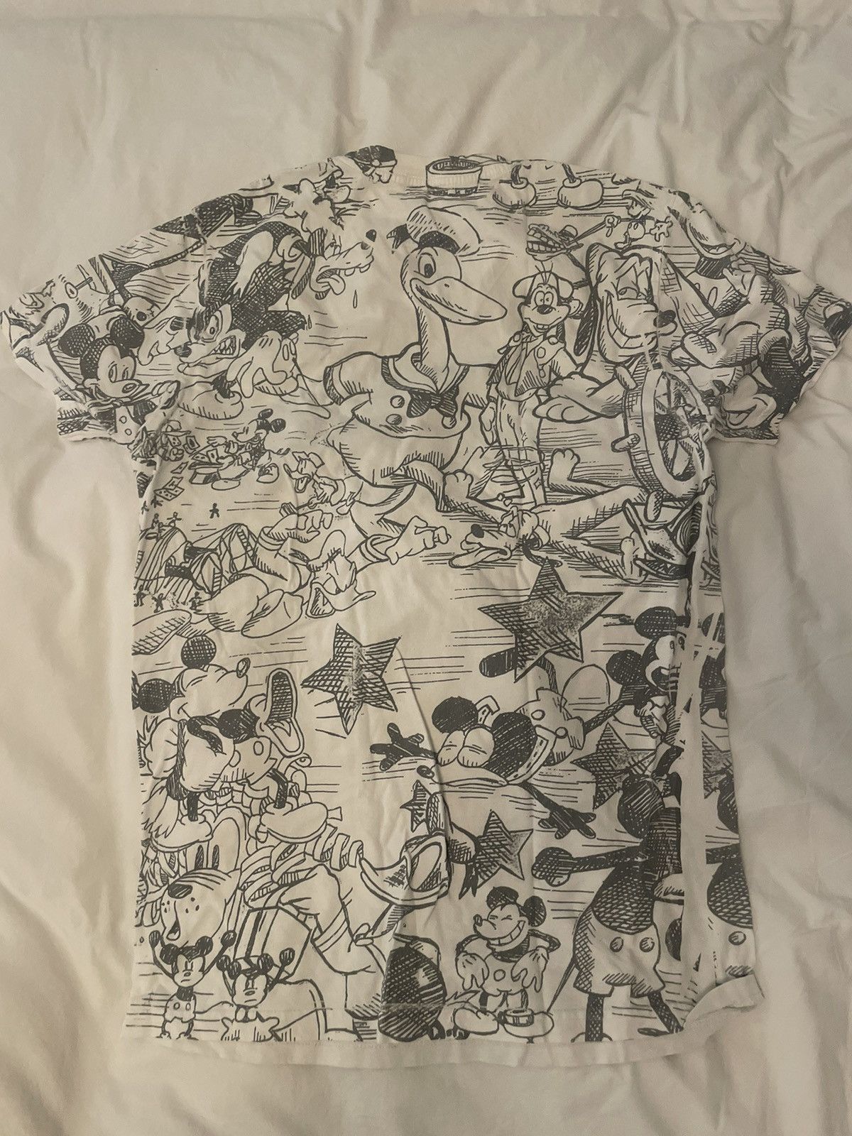 Disney × Vintage Y2K Disney All Over Tee Size US S / EU 44-46 / 1 - 2 Thumbnail