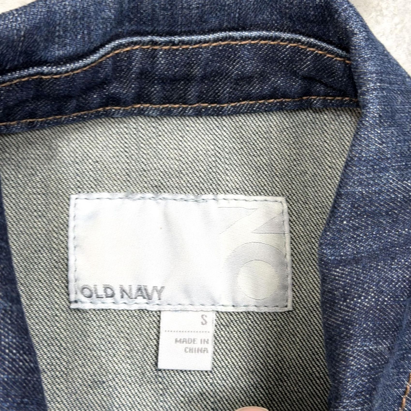 Old Navy Old Navy Jacket Womens Small Blue Denim Trucker Button Front Classic Casual Size S / US 4 / IT 40 - 2 Thumbnail