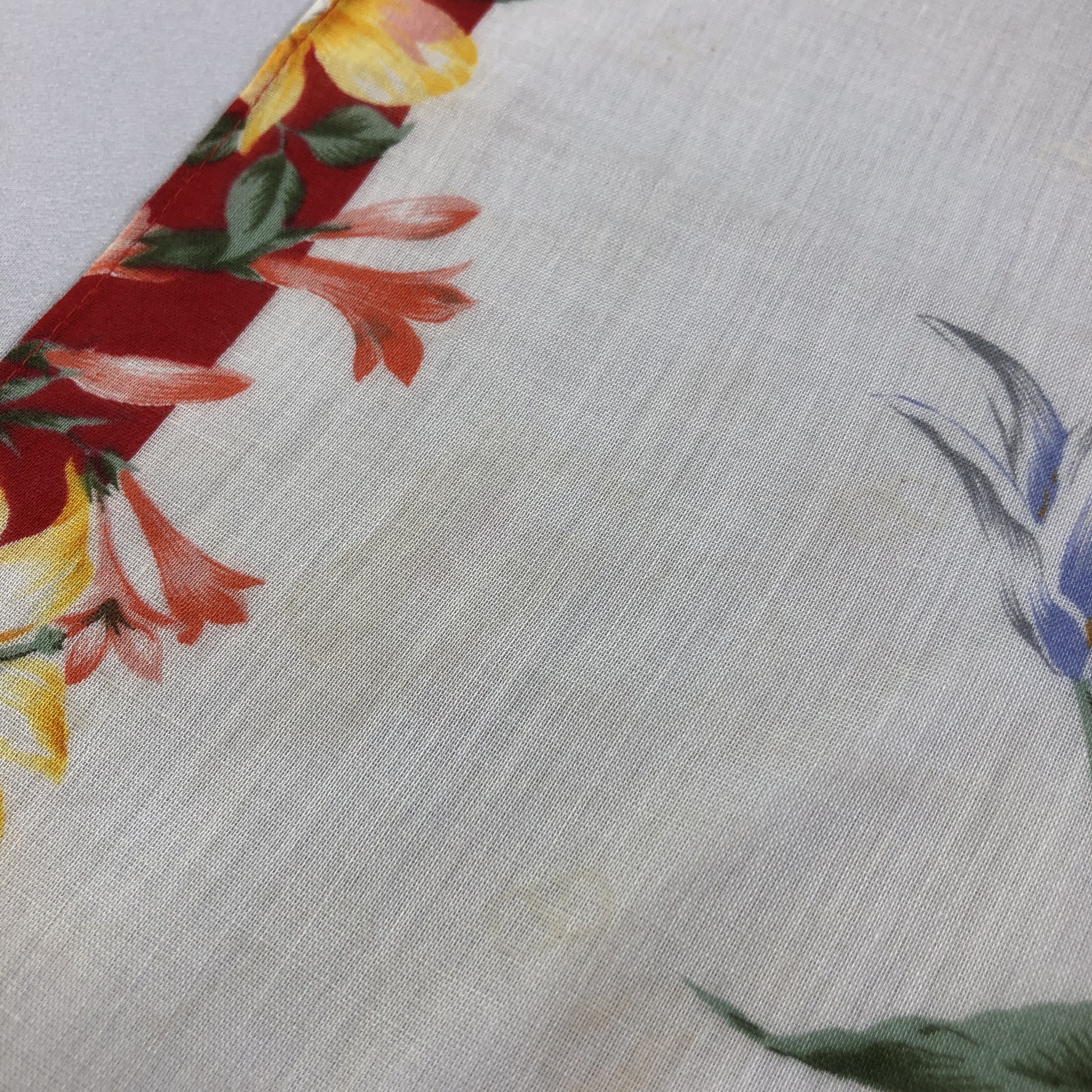 Japanese Brand Valentino Garavani Handkerchief Neckerchief Bandana H1643 Size ONE SIZE - 7 Thumbnail