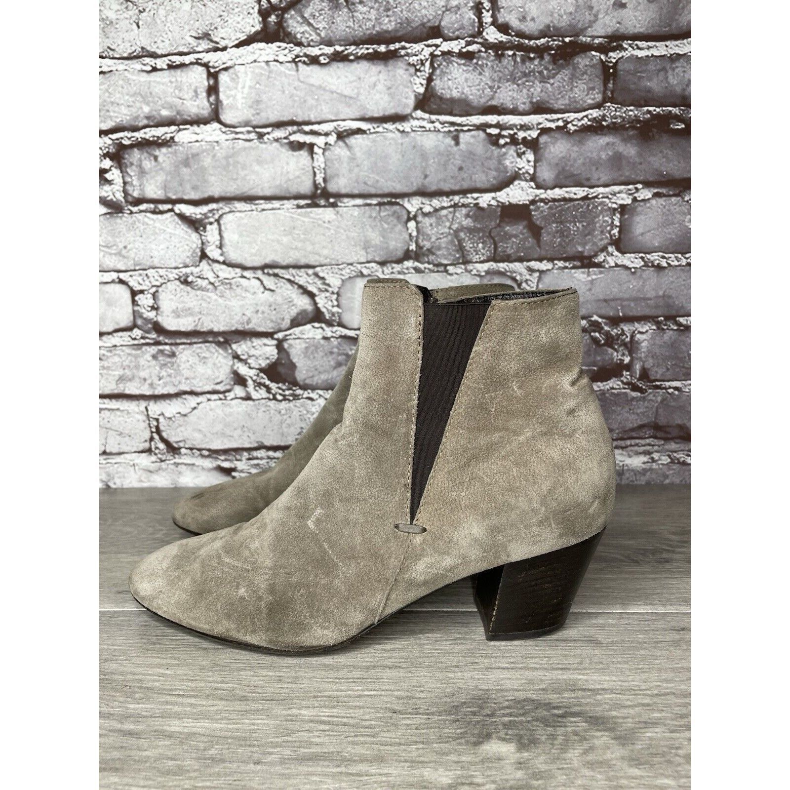 Aquatalia Aquatalia Taupe Suede Leather Side Zip Heel Ankle Booties Wo Size US 10 / IT 40 - 1 Thumbnail