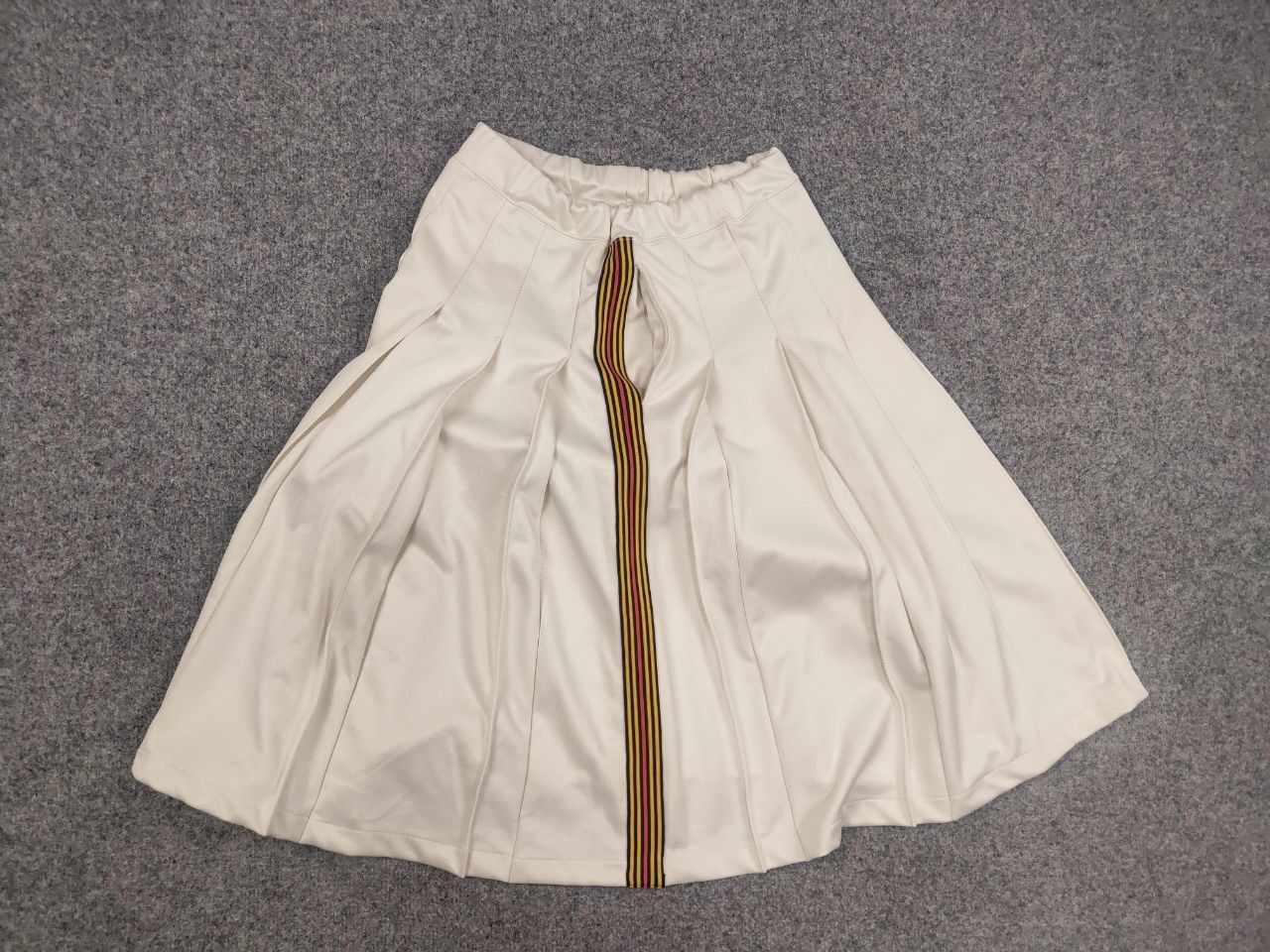 Stussy Stussy Sloane Pleated Track Skirt Mid Length Vintage Y2K Size 32" / US 10 / IT 46 - 9 Thumbnail