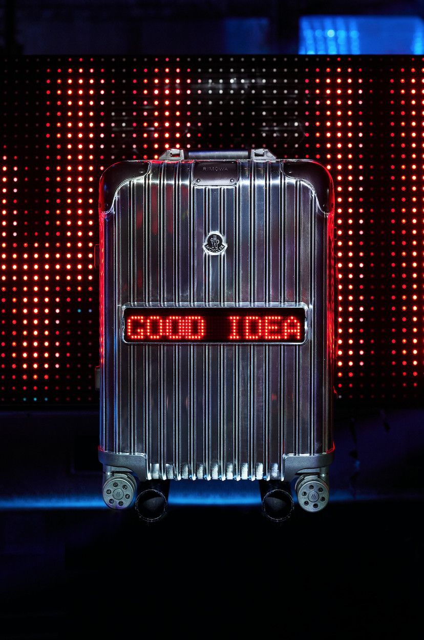 Moncler × Rimowa Reflection LED Suitcase Size ONE SIZE - 1 Thumbnail