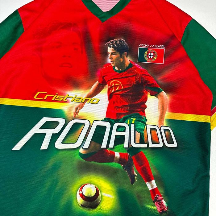 Soccer Jersey Cristiano Ronaldo T-paita (S) | Grailed