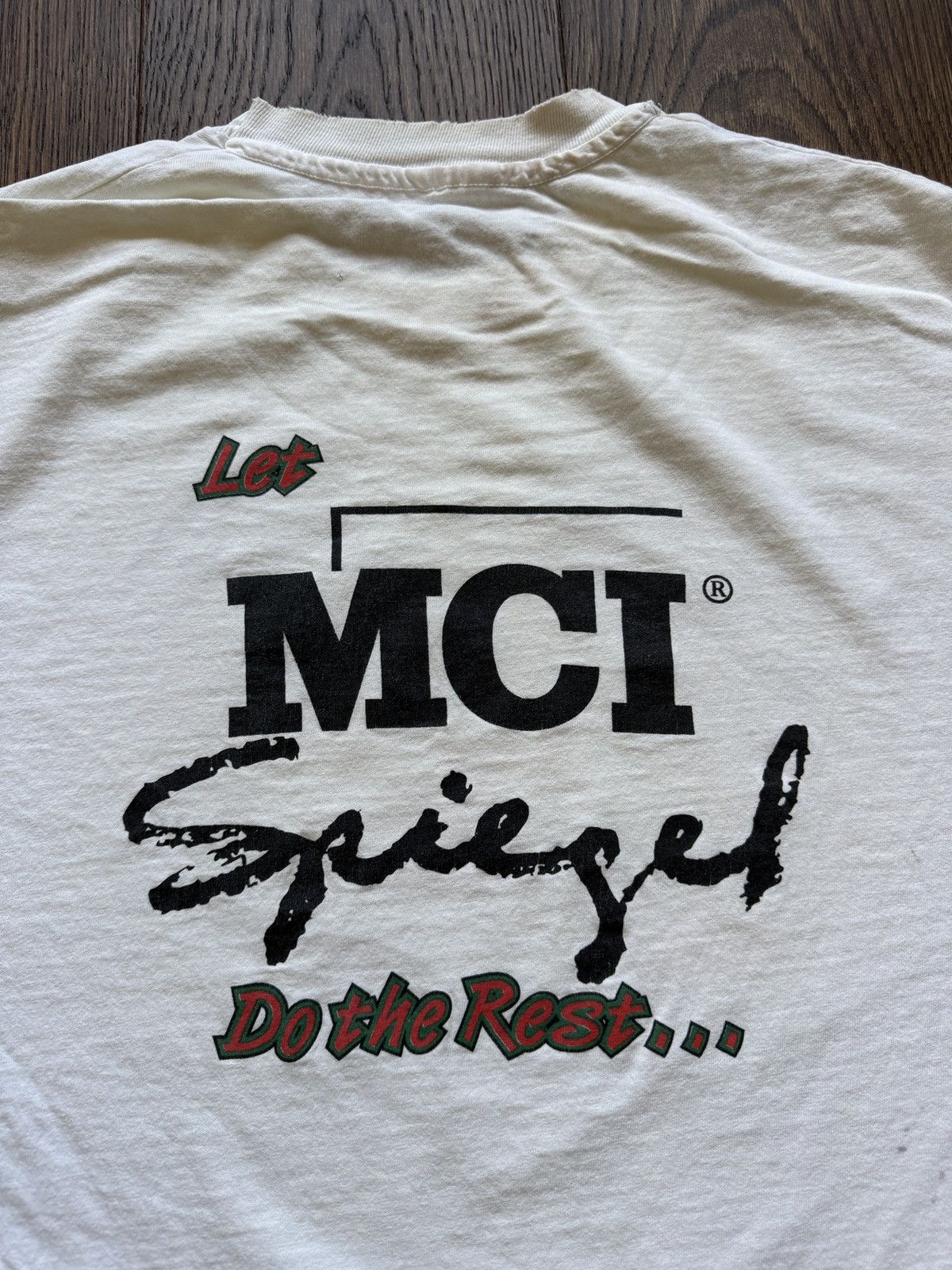 Vintage Vintage 90s MCI and Spiegel Gift Holiday Christmas Tee Size US XXL / EU 58 / 5 - 9 Thumbnail