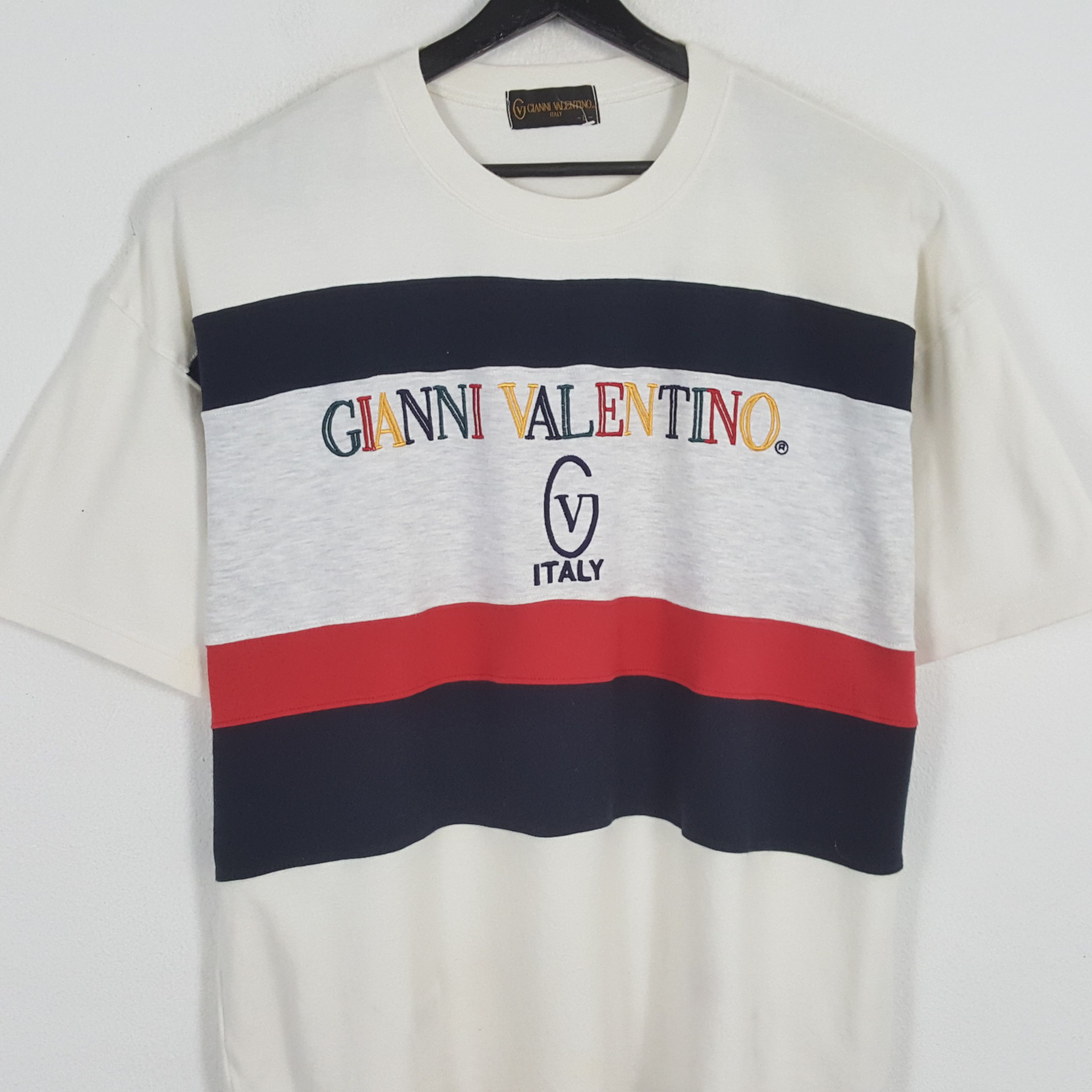 Gianni Valentino × Valentino × Vintage GIANNI VALENTINO Italy Spellout Nice Design Tshirt Size US XXL / EU 58 / 5 - 2 Thumbnail