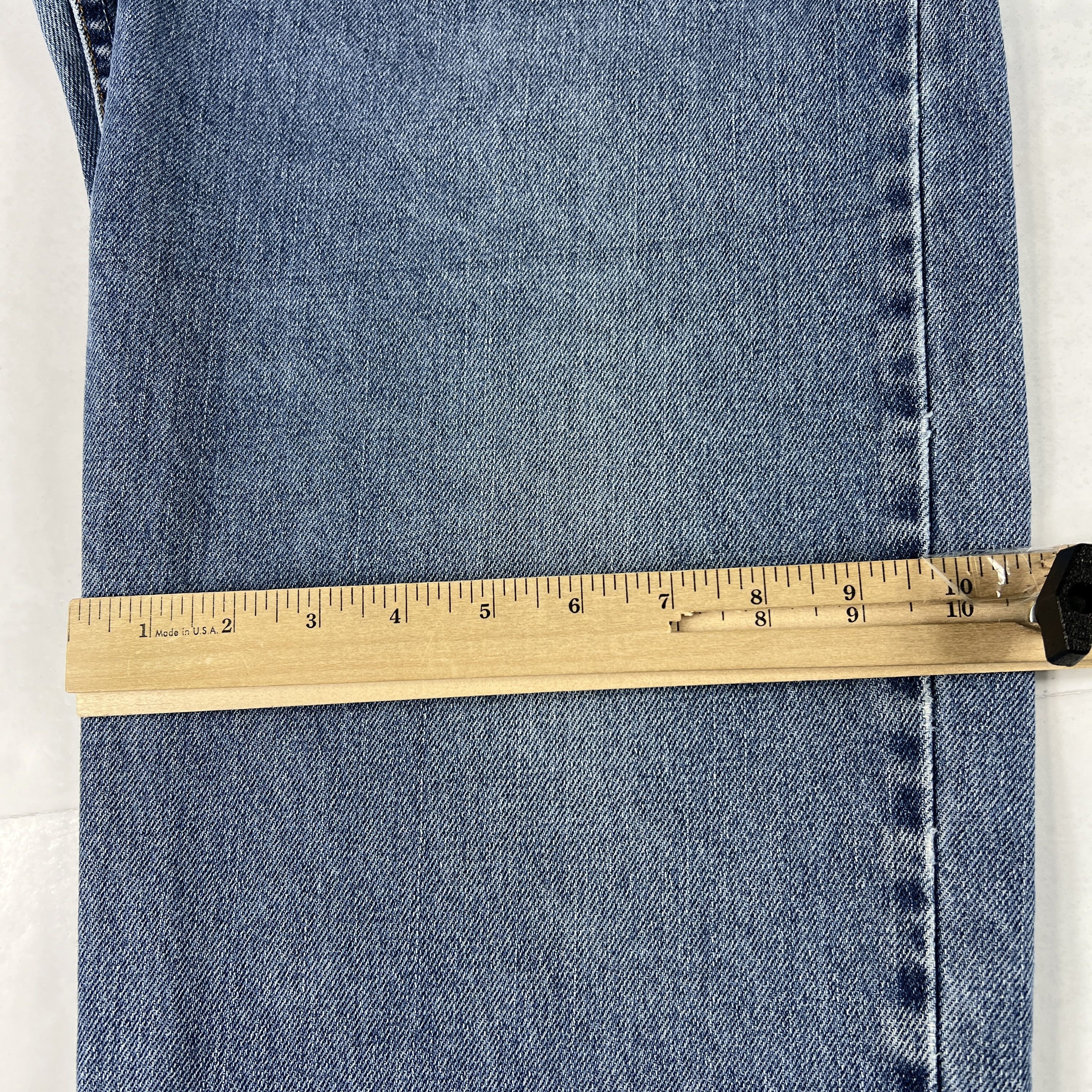 Levi's × Vintage Y2K Levi's Jeans 550 Relaxed Fit Blue Faded Cotton Denim Size US 35 - 20 Thumbnail