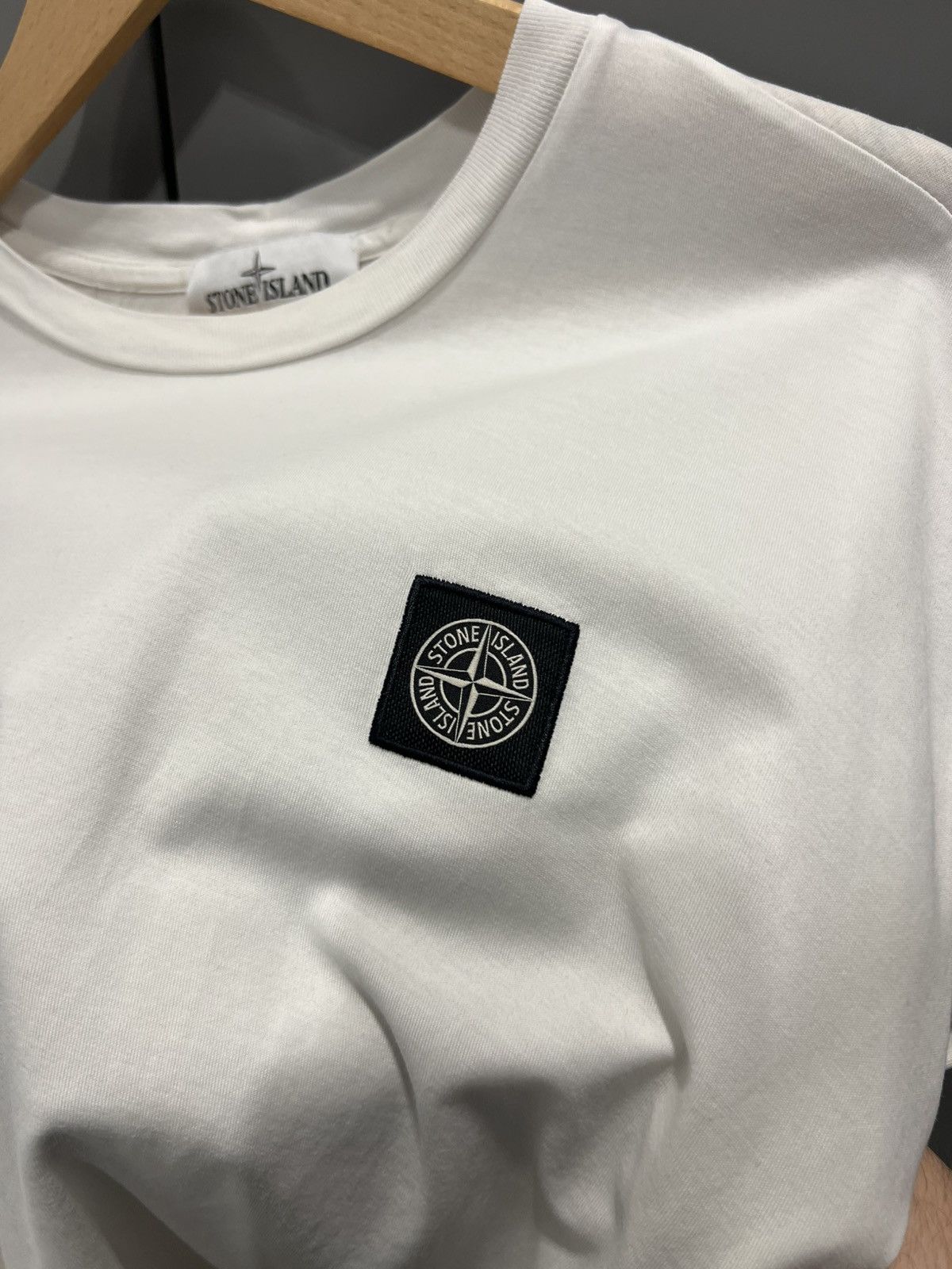 Stone Island Stone Island T-Shirt Size L Black Logo Patch Authentic Size US L / EU 52-54 / 3 - 12 Thumbnail