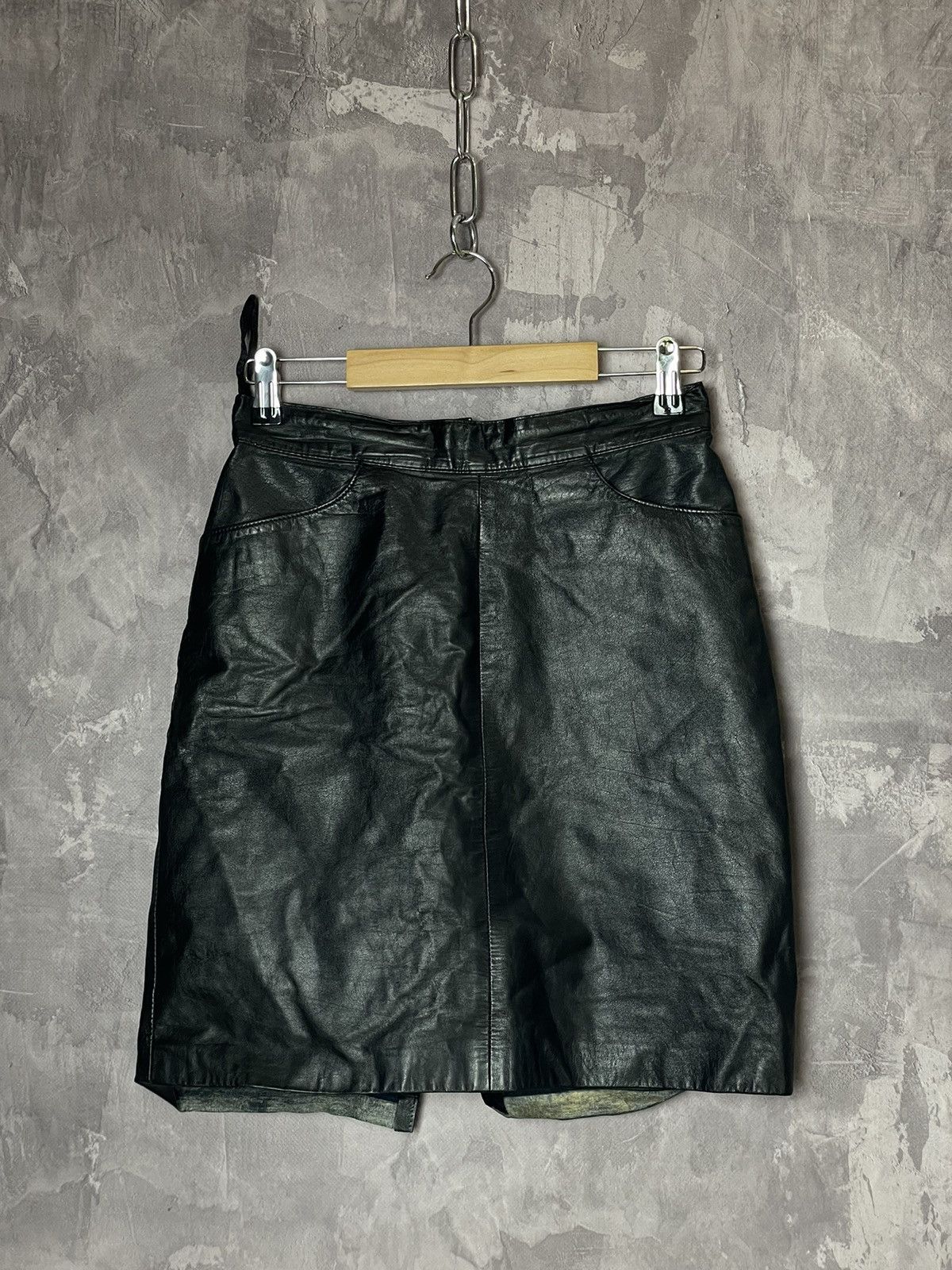 Leather × Vintage Vintage Rare 90s Avant Garde Streetwear Leather Skirt Y2K Size 32" / US 10 / IT 46 - 1 Thumbnail
