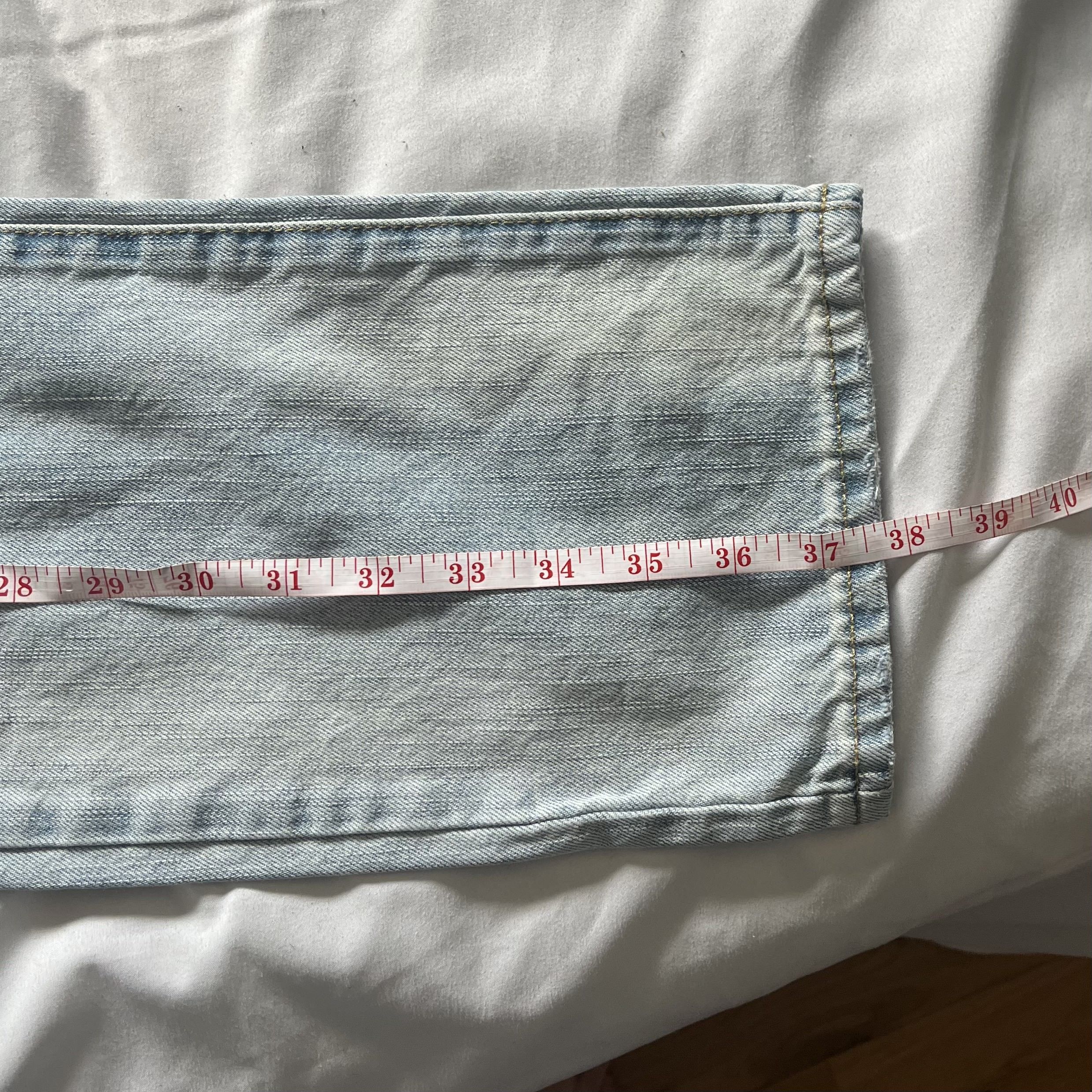 American Eagle Outfitters American Eagle Outfitters Faded and Distressed Blue Jeans Size 28" / US 6 / IT 42 - 3 Thumbnail