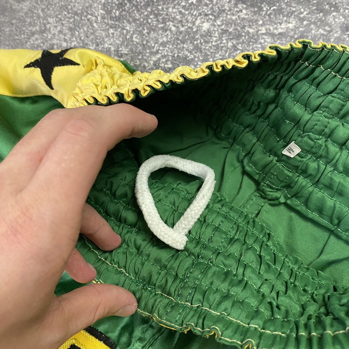 Japanese Brand Vintage Men’s Kick boxing Muay Thai Sportwear shorts Size US 32 / EU 48 - 9 Thumbnail