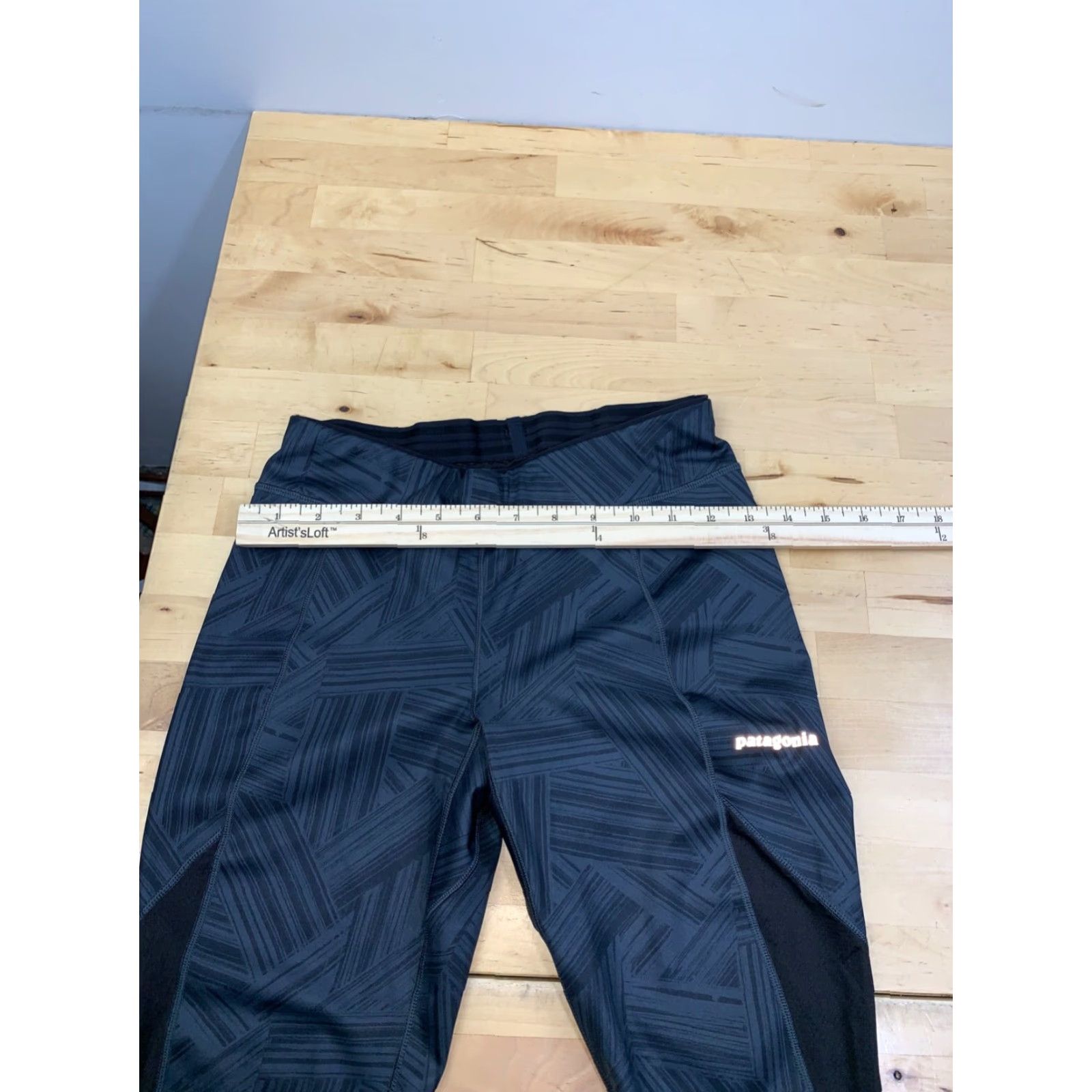 Patagonia Patagonia Capri Leggings Womens S Dark Blue Activewear Endless Run Capris Size 28" / US 6 / IT 42 - 5 Thumbnail